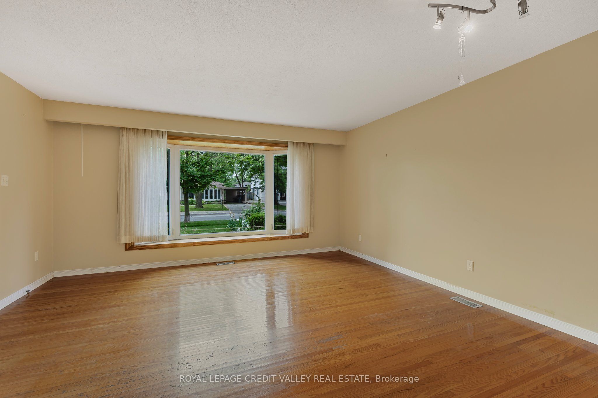 254 Bartley Bull Parkway Property Photo 7