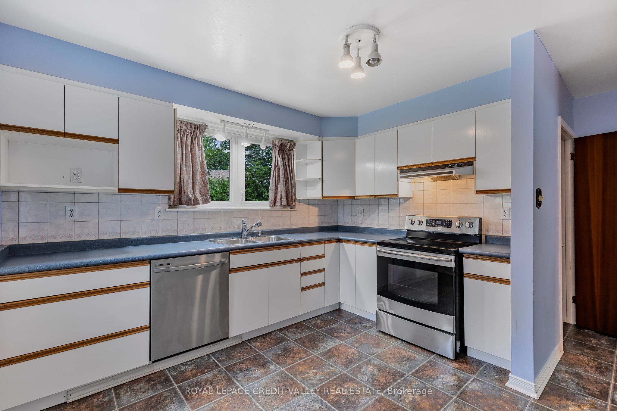 254 Bartley Bull Parkway Property Photo 26