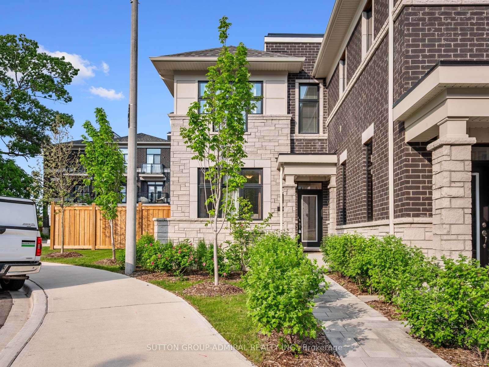 23 Tarmola Park Court Property Photo 1