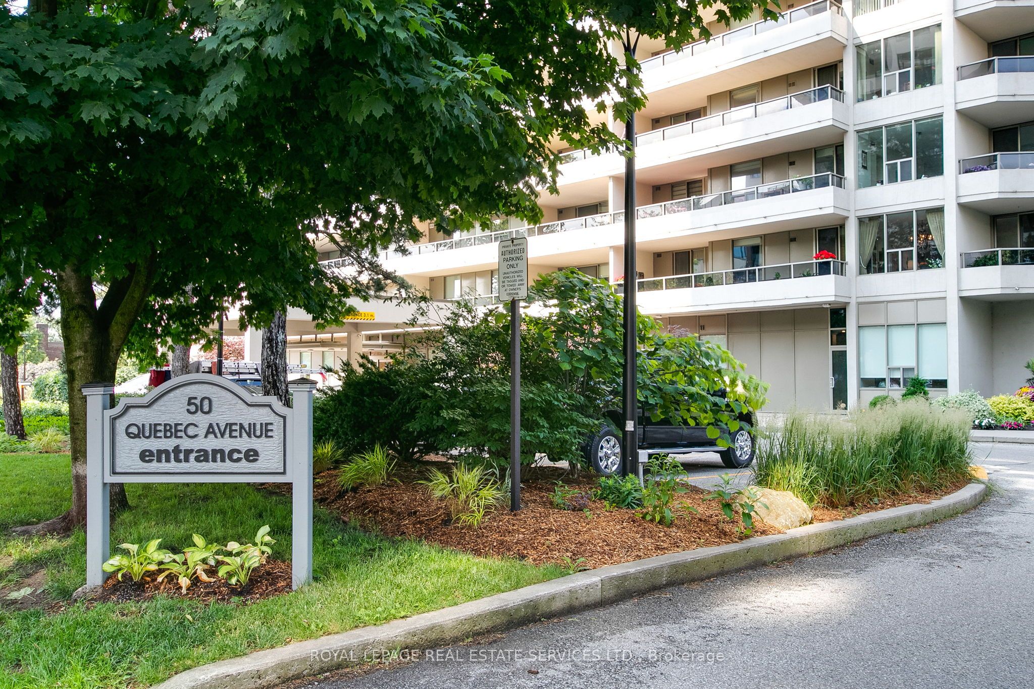 50 Quebec Avenue 905 Property Photo 1