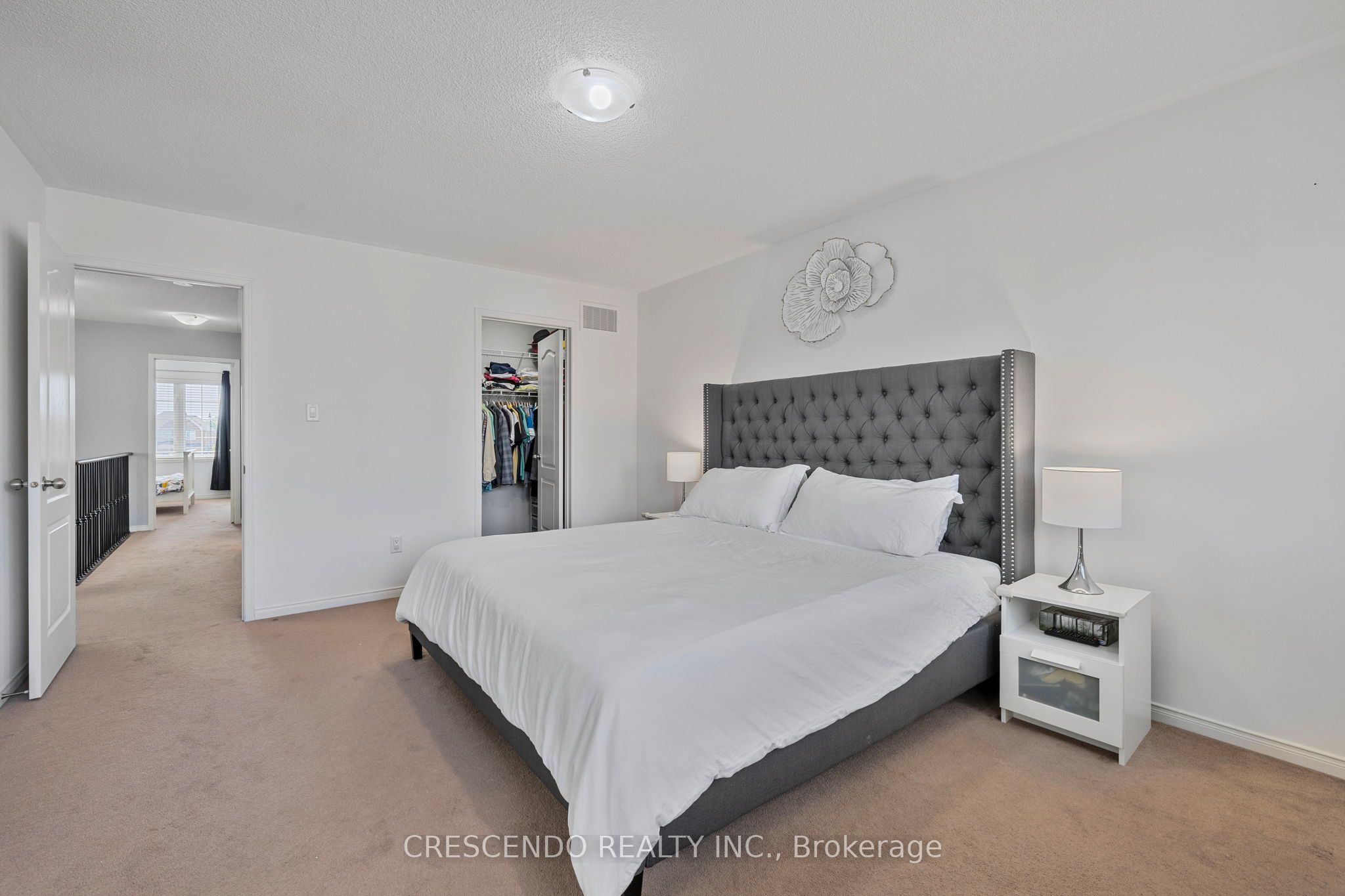 42 Napoleon Crescent Property Photo 25