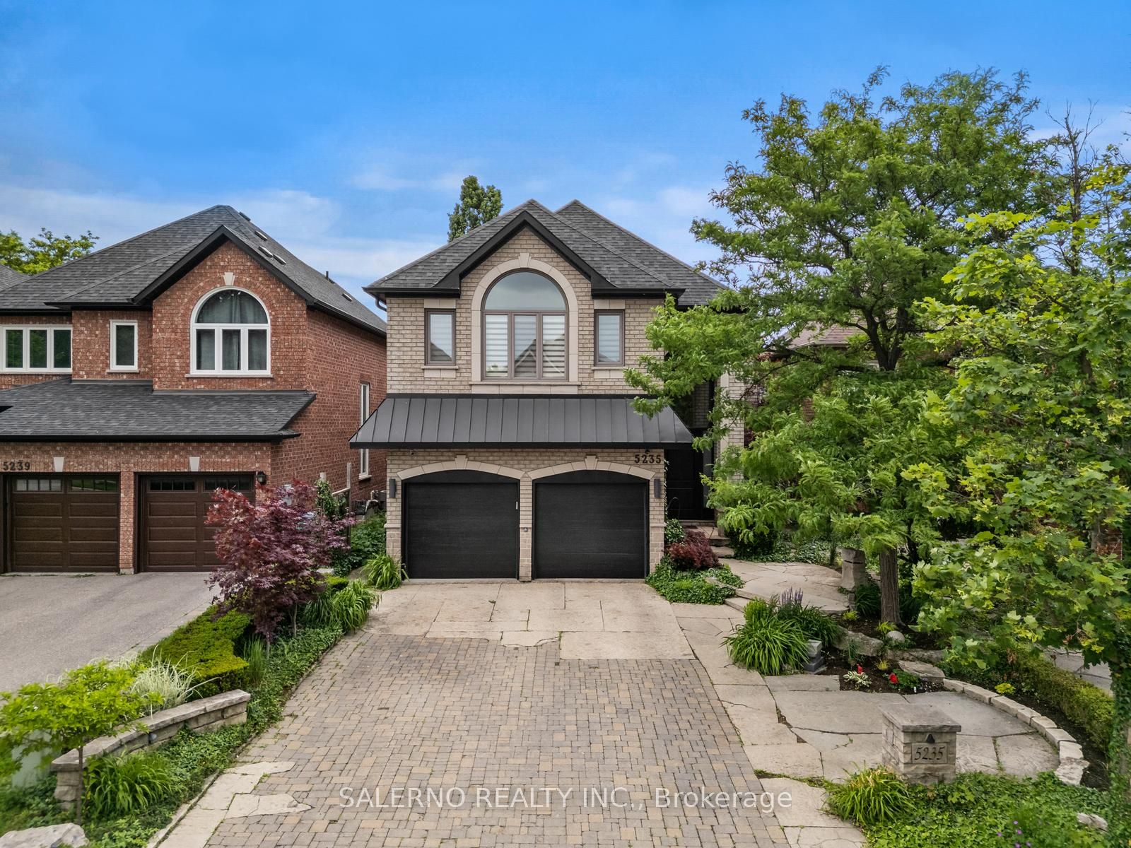 5235 Forestwalk Circle Property Photo 2