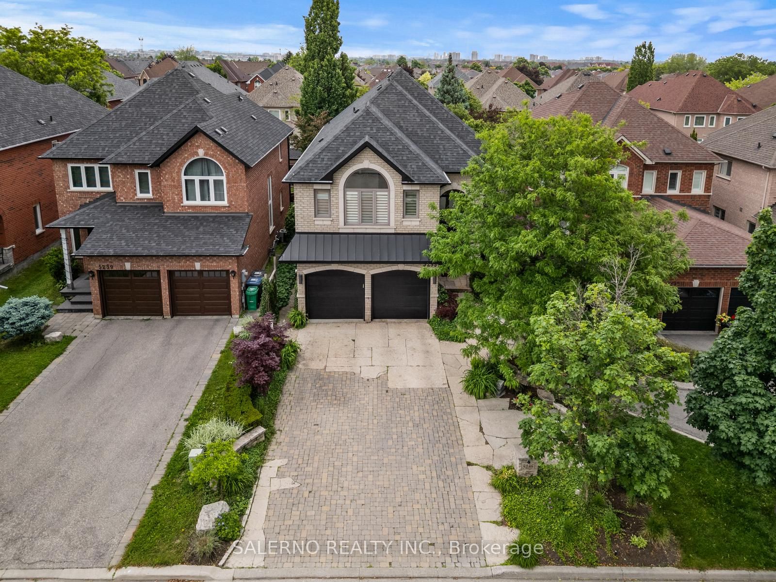 5235 Forestwalk Circle Property Photo 3