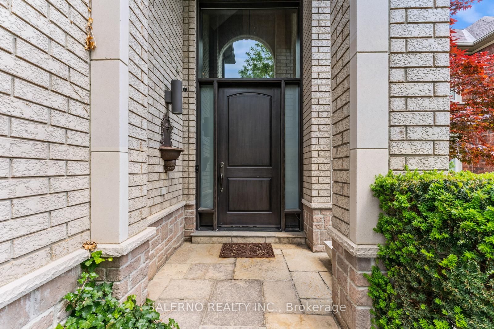 5235 Forestwalk Circle Property Photo 4