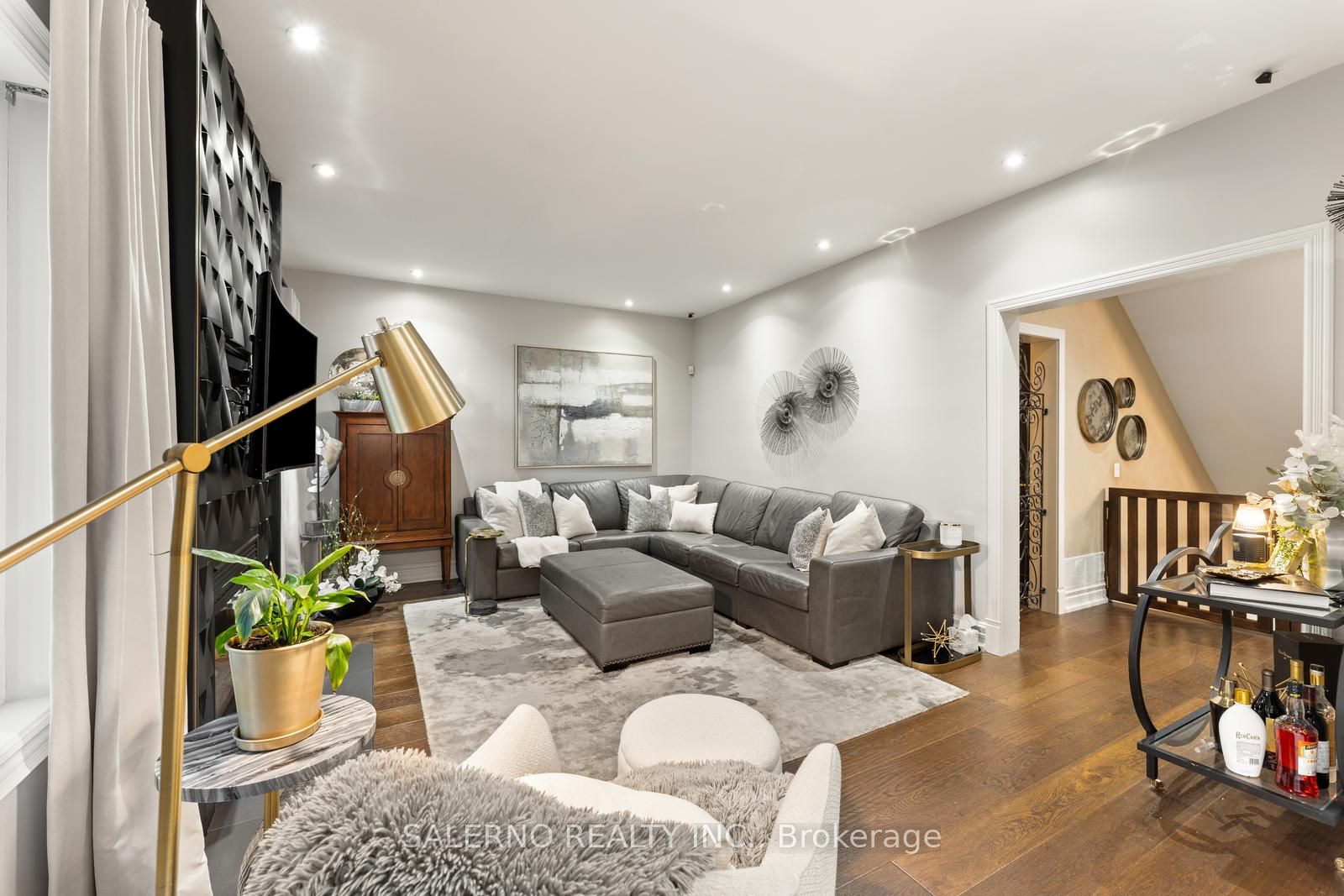 5235 Forestwalk Circle Property Photo 13