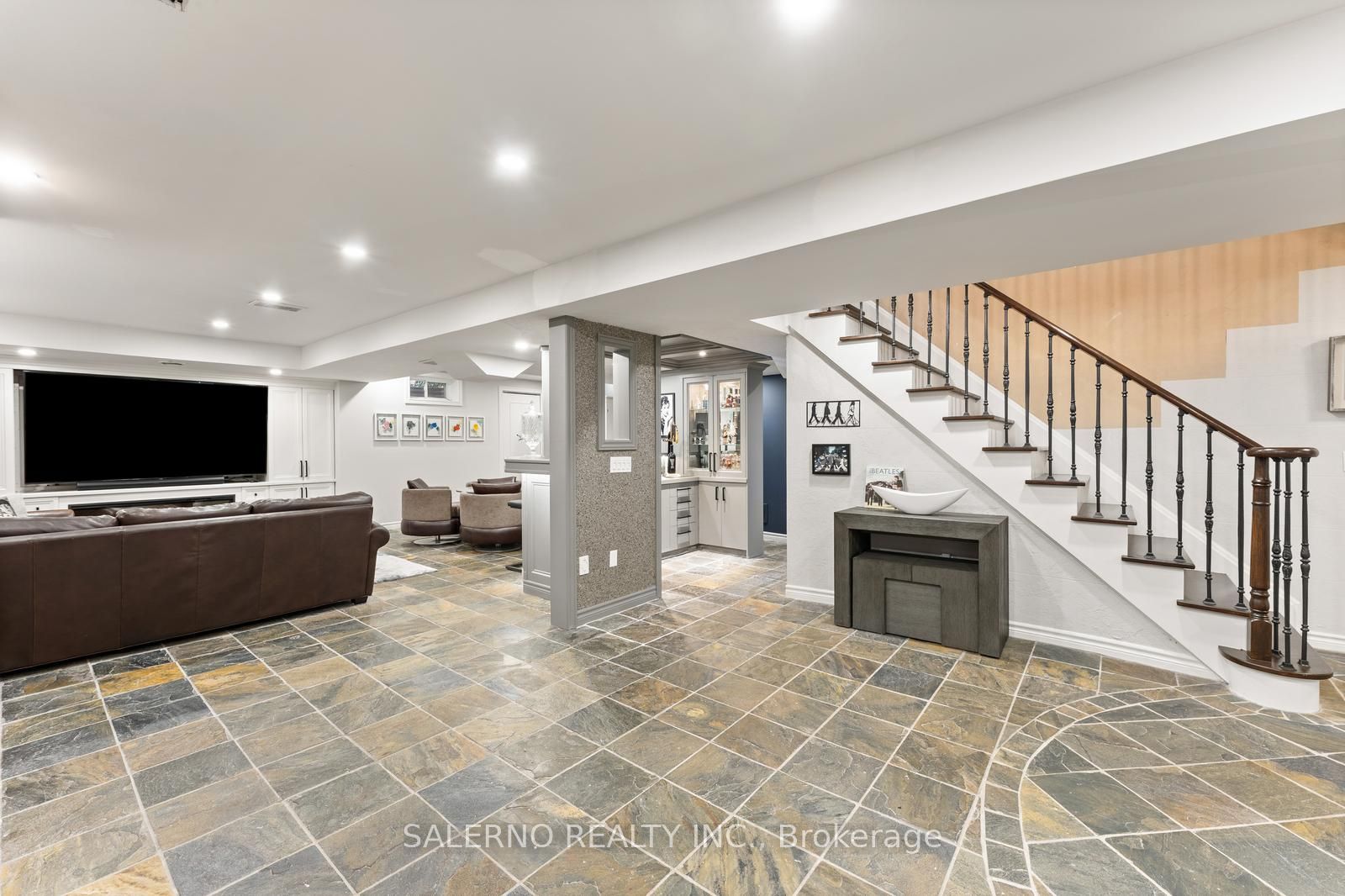 5235 Forestwalk Circle Property Photo 40