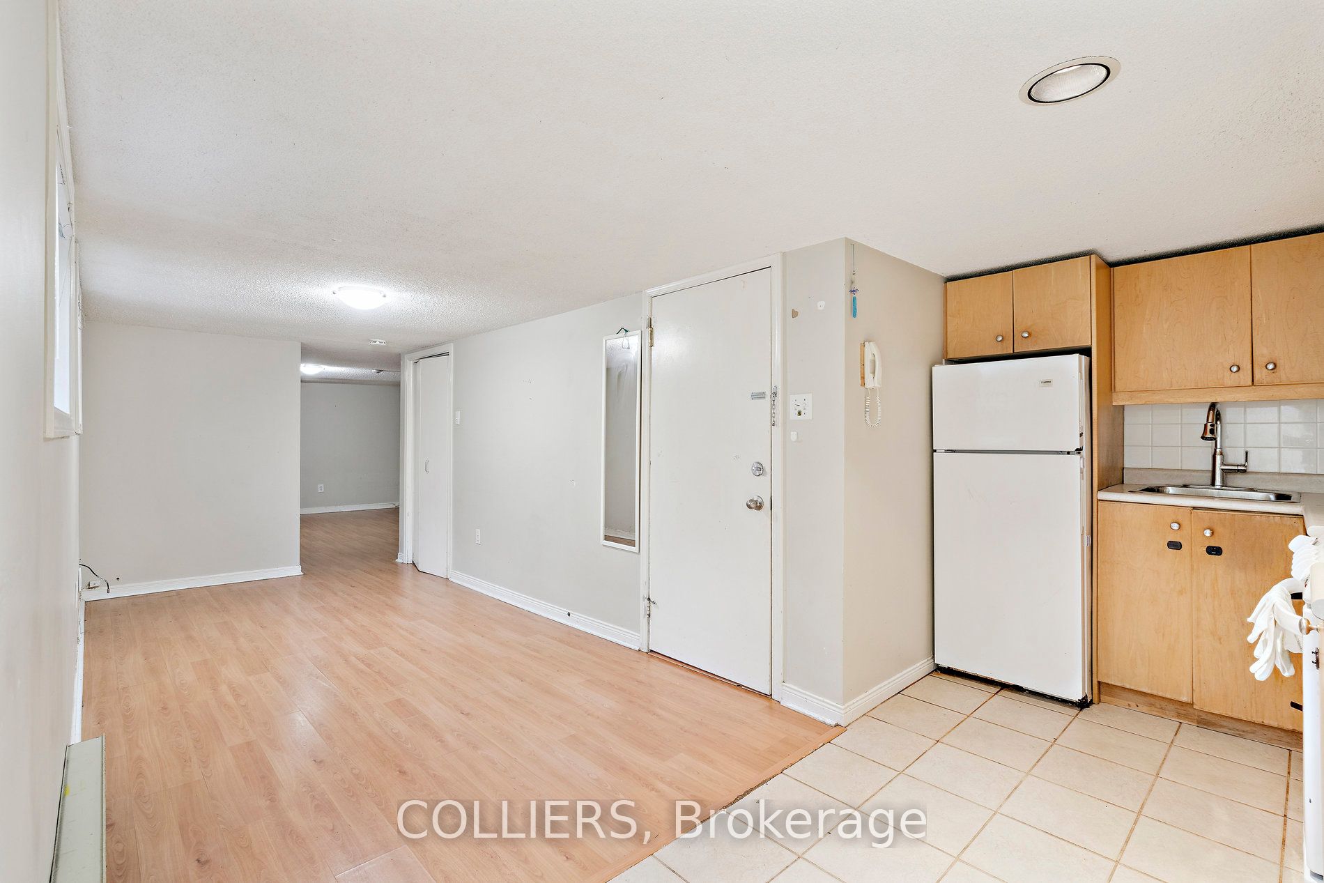 187 High Park Avenue Property Photo 9