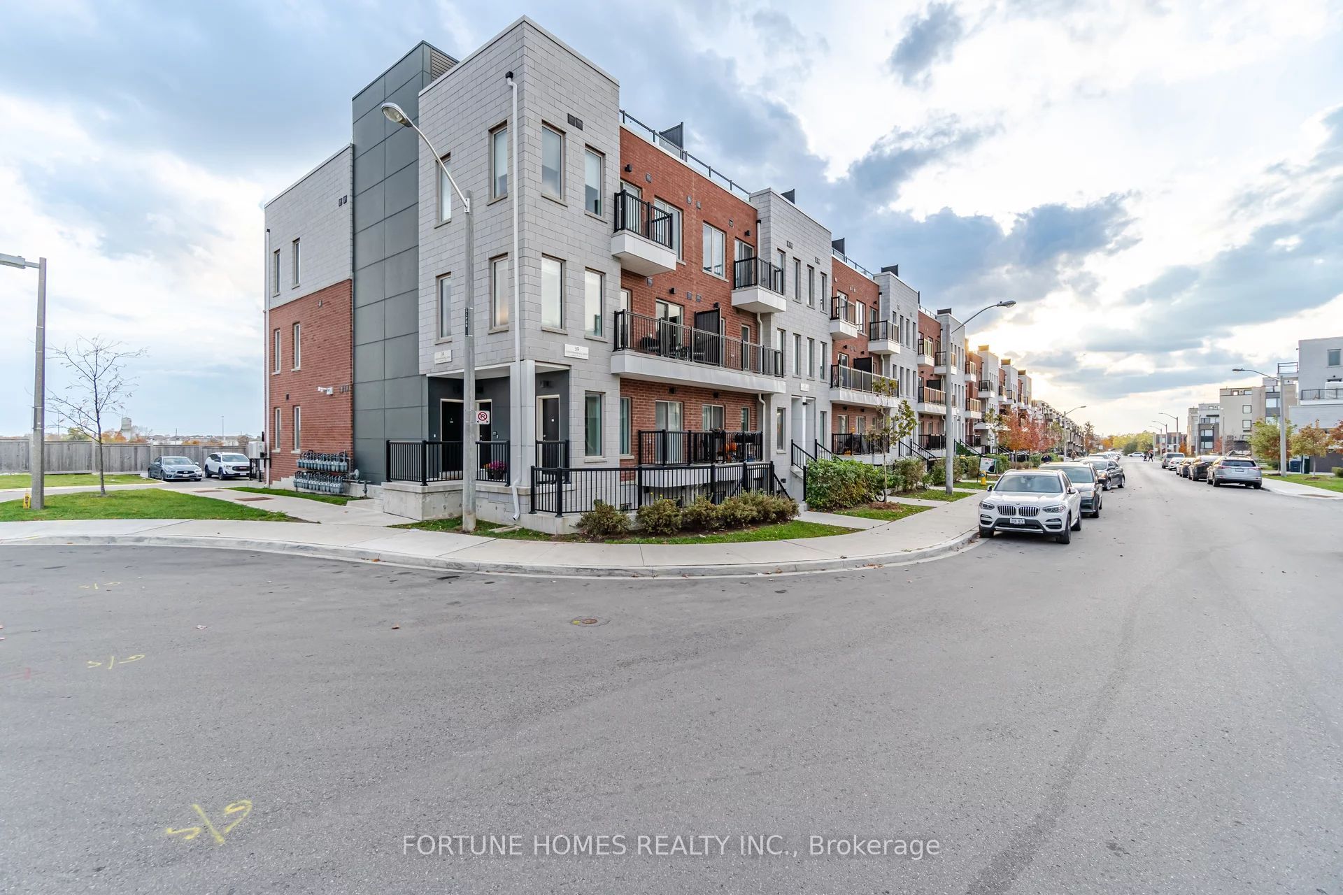 #20 - 39 John Perkins Bull Drive Property Photo 1