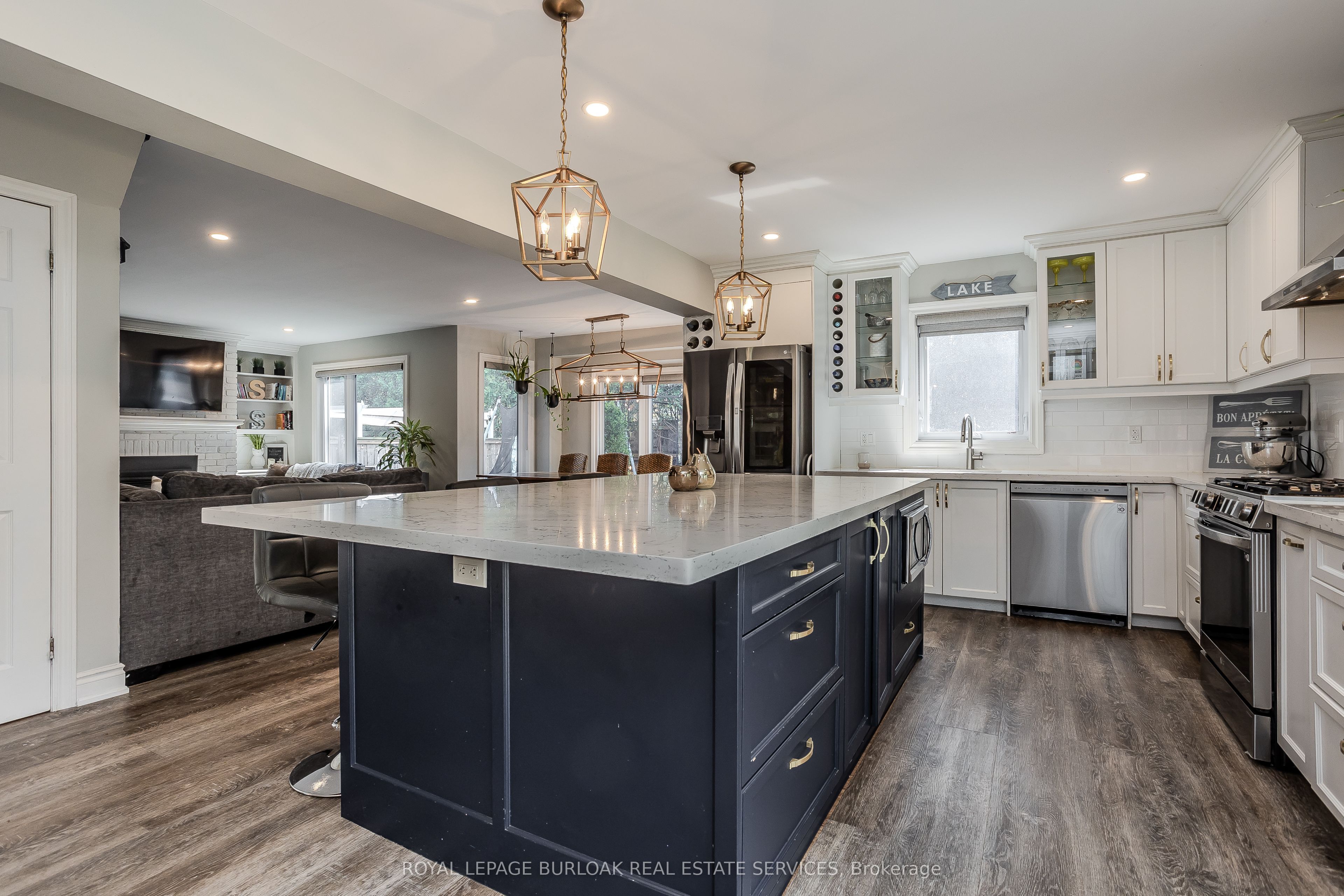 656 Andrea Court Property Photo 10