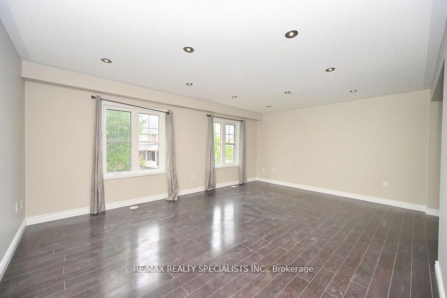7 Portsdown Road Property Photo 11