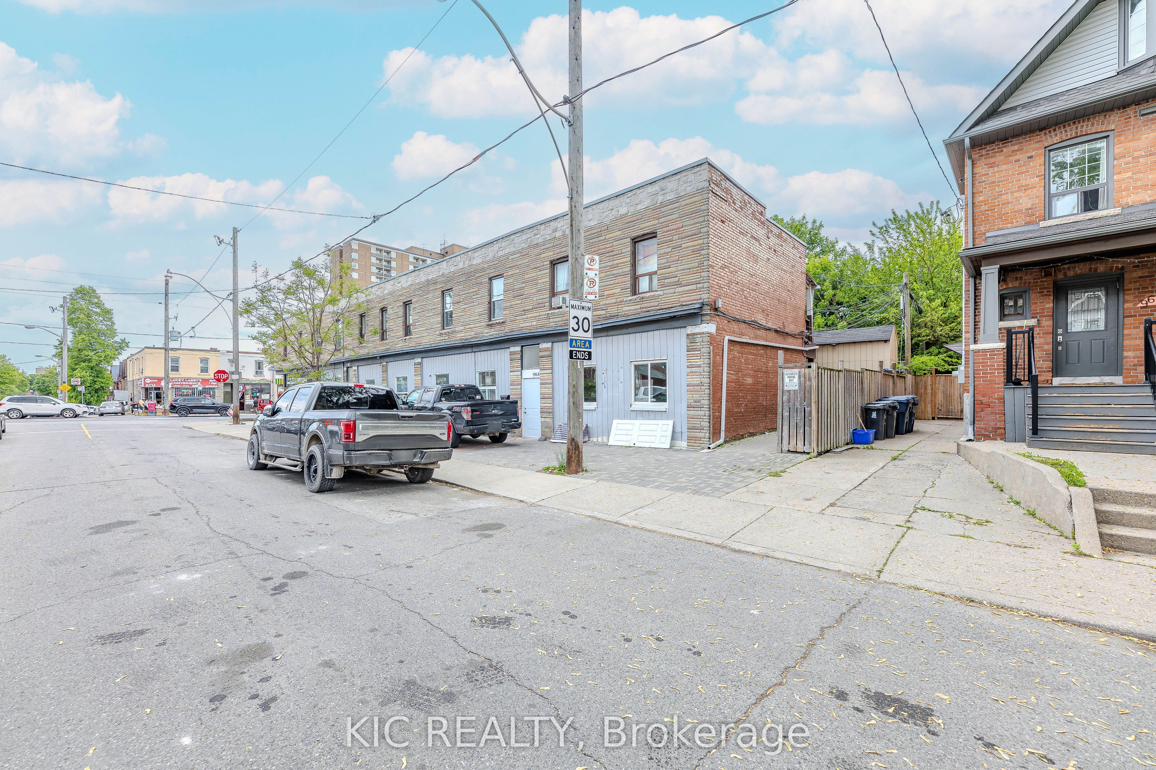 1980 Davenport Road Property Photo 3