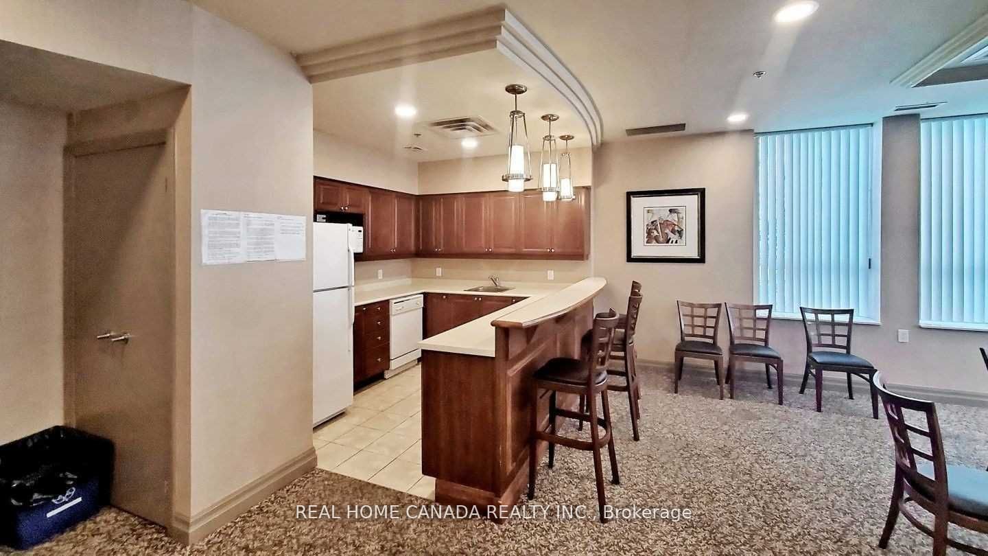 #1411 - 4879 Kimbermount Avenue Property Photo 10