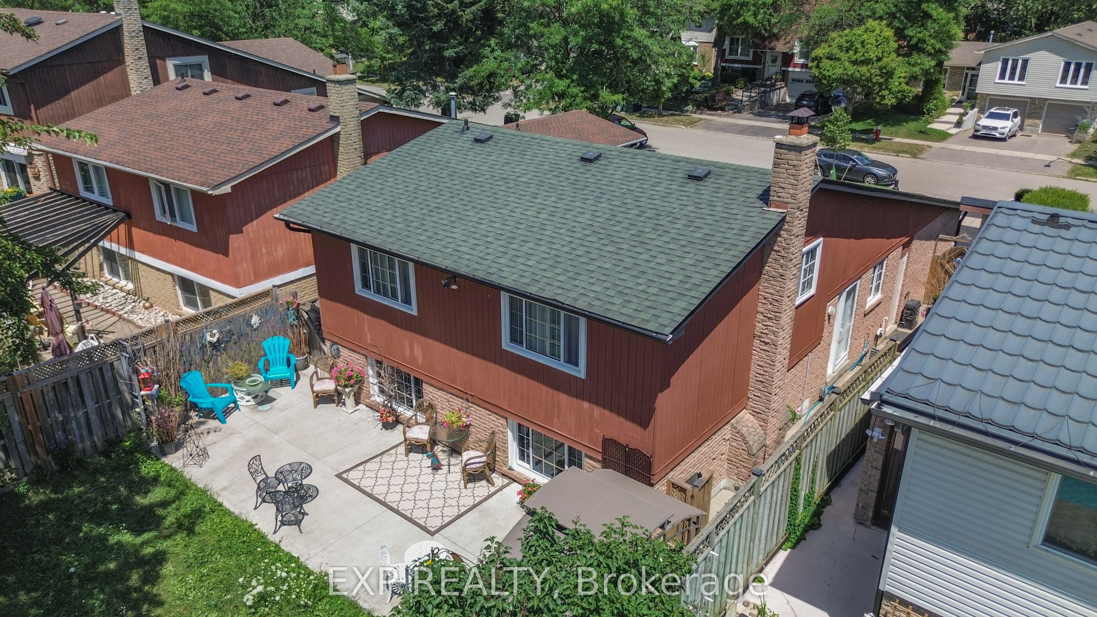 6330 Lorca Crescent Property Photo 3