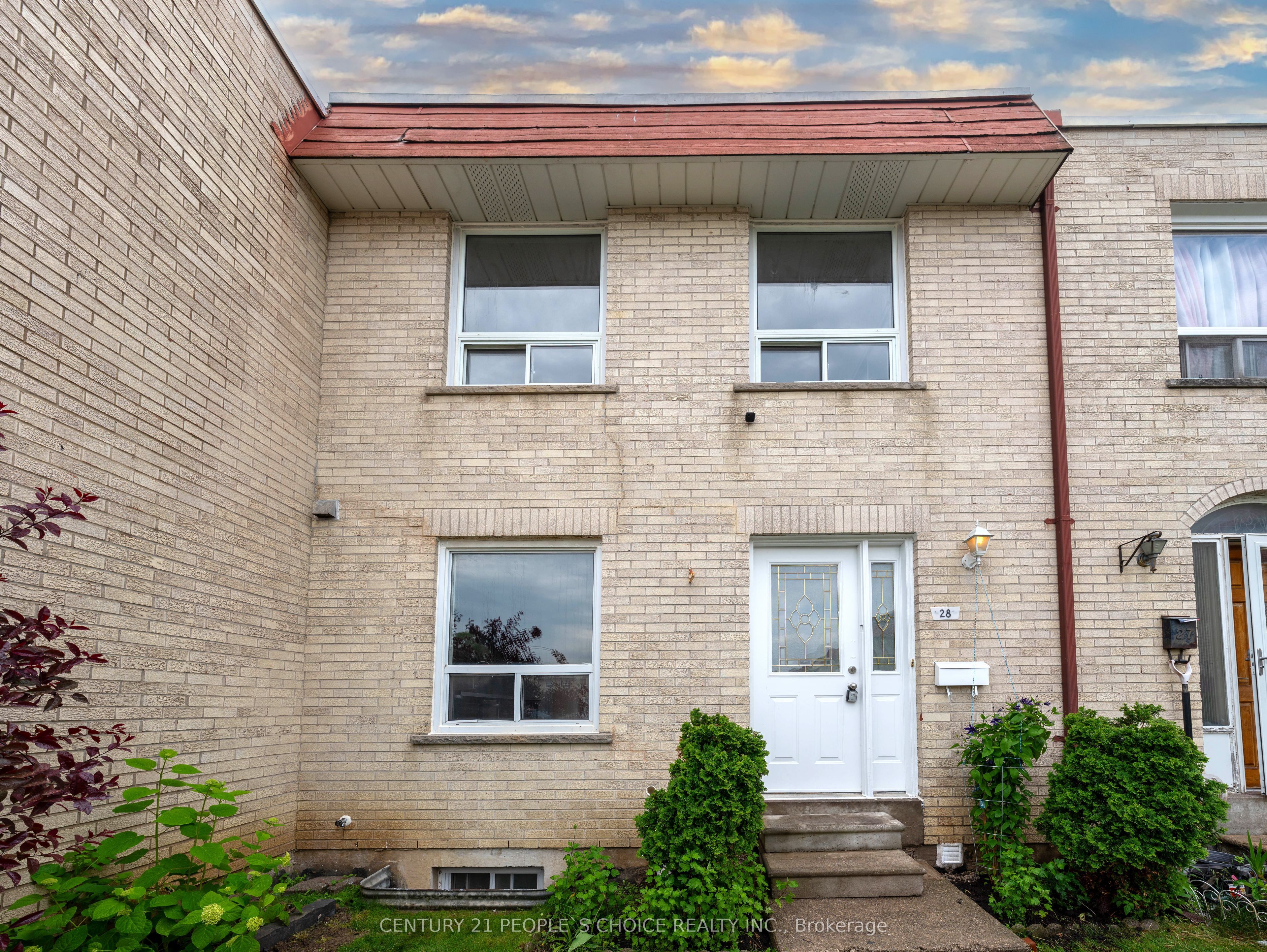 7440 Goreway Drive 28 Property Photo 1