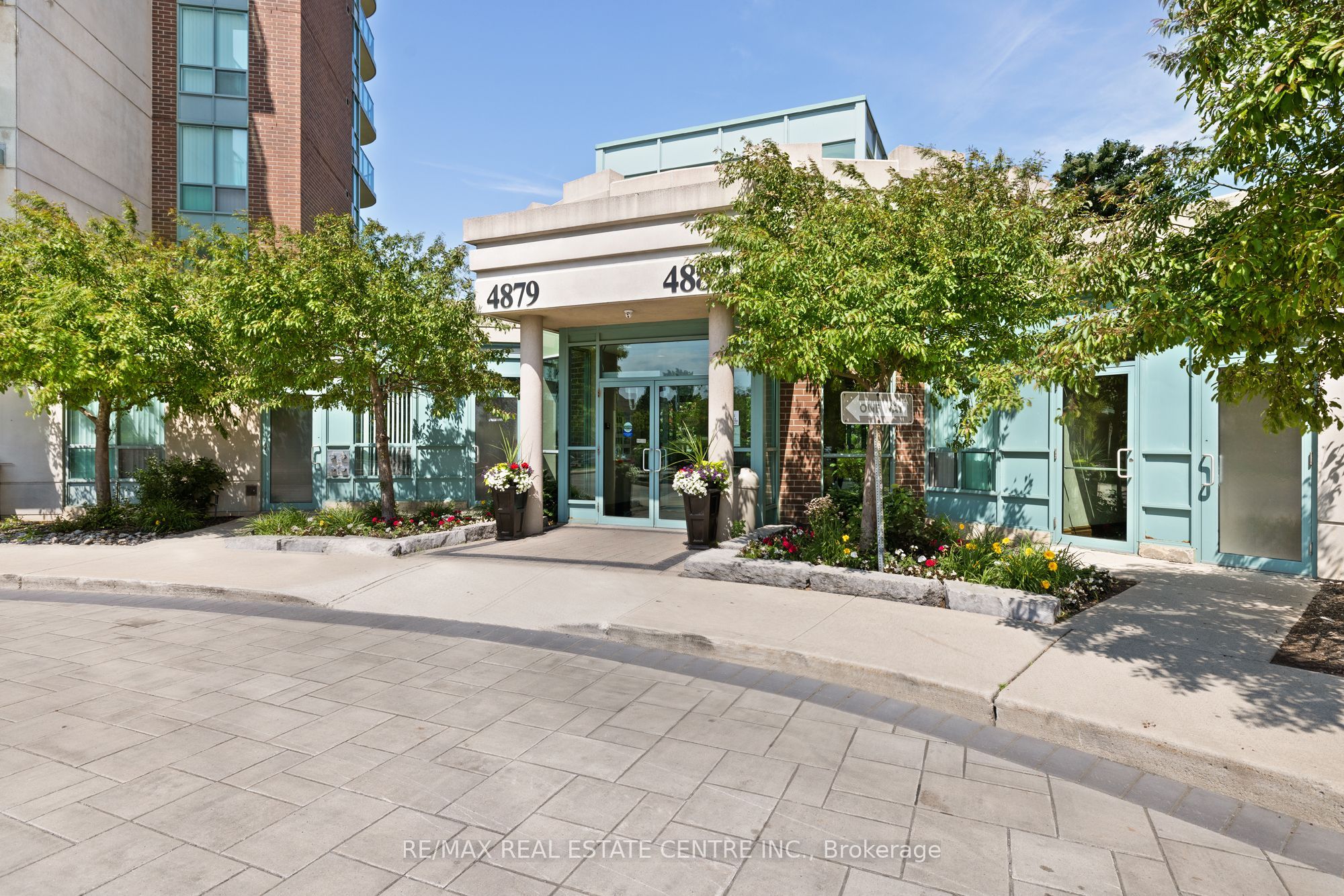 #1604 - 4879 Kimbermount Avenue Property Photo 1