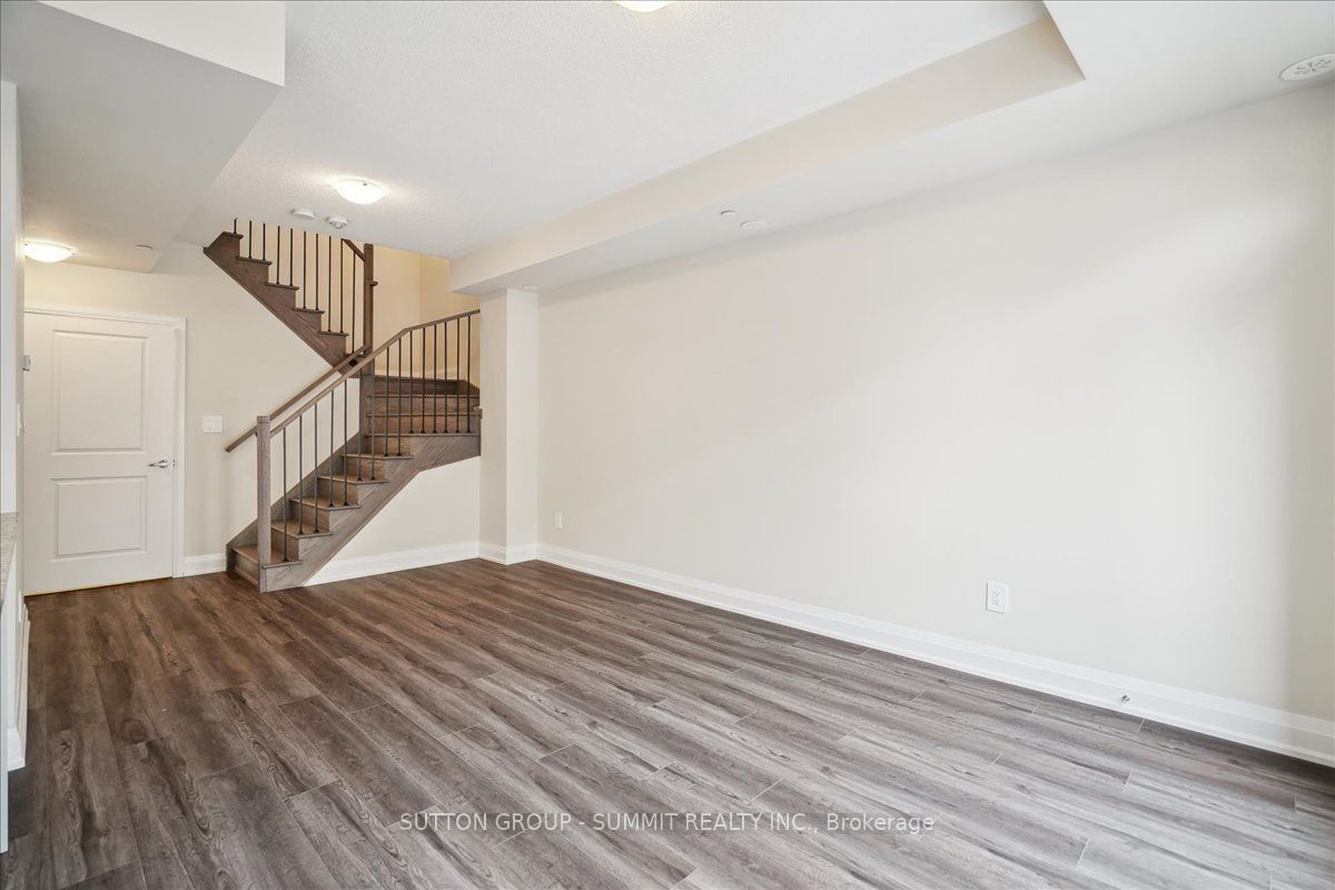 1593 Rose Way 105 Property Photo 15