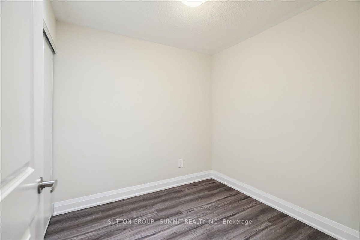 1593 Rose Way 105 Property Photo 19