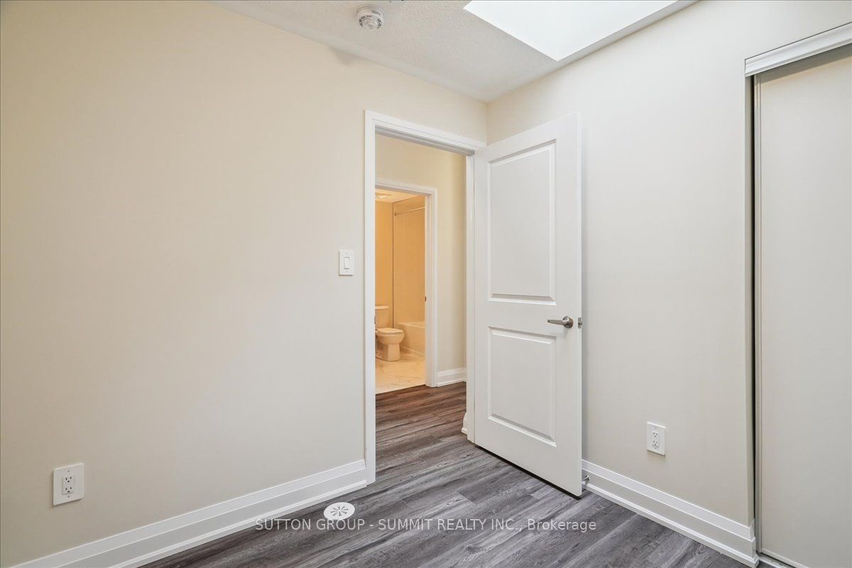 1593 Rose Way 105 Property Photo 20