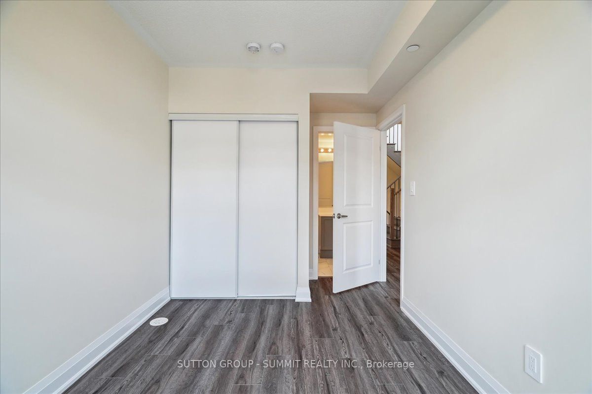 1593 Rose Way 105 Property Photo 28