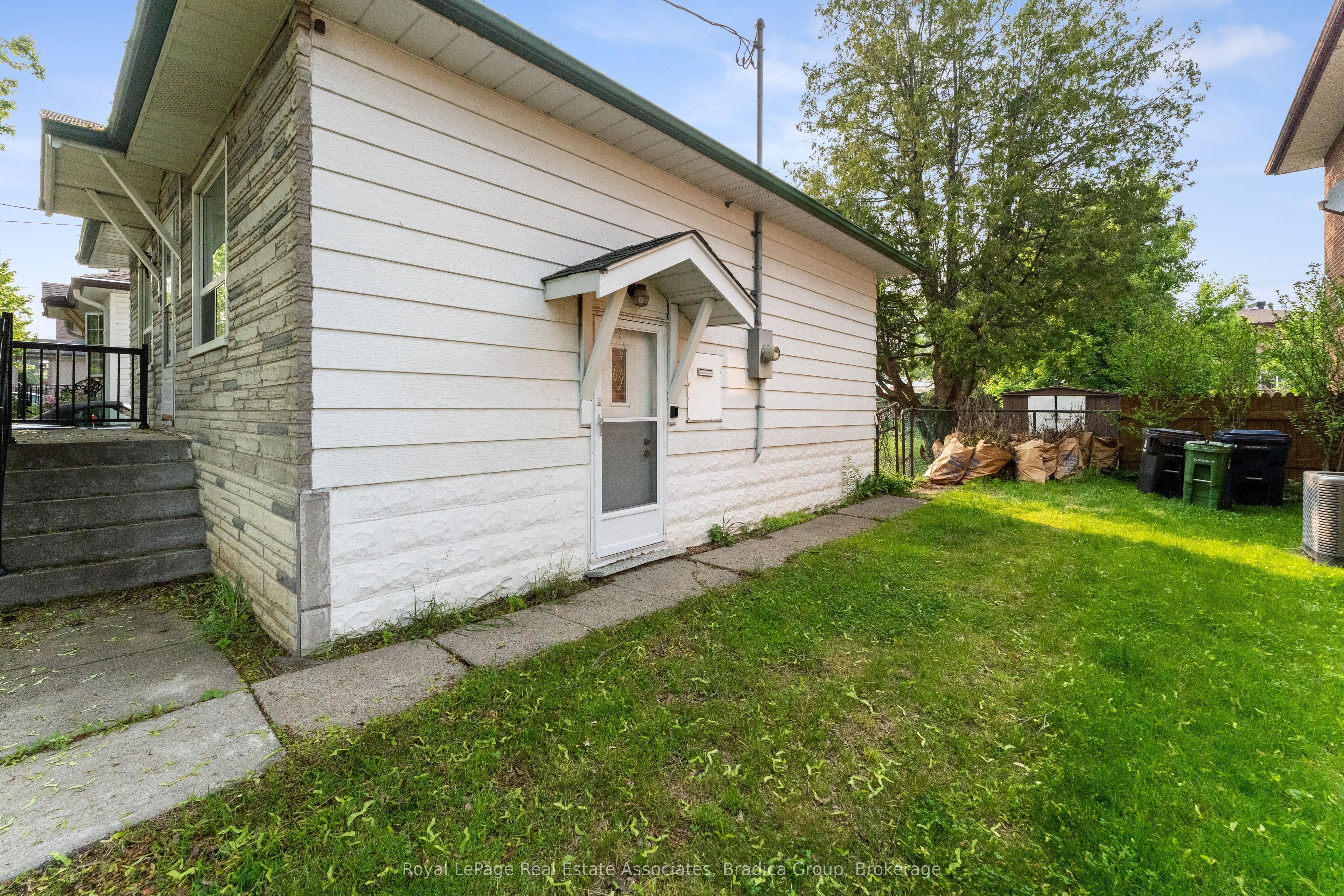 62 Elder Avenue Property Photo 5
