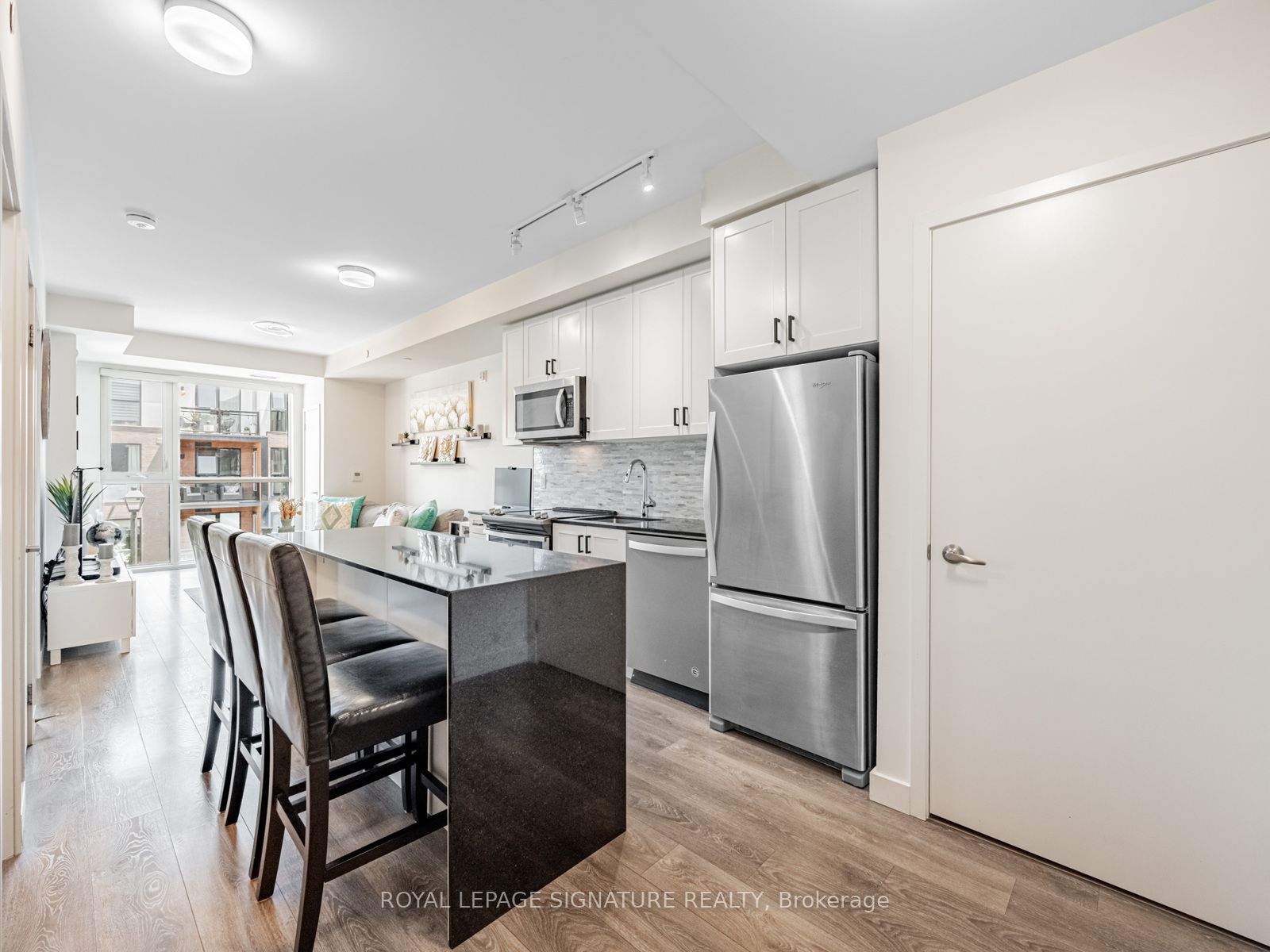 #308 - 210 Sabina Drive Property Photo 5