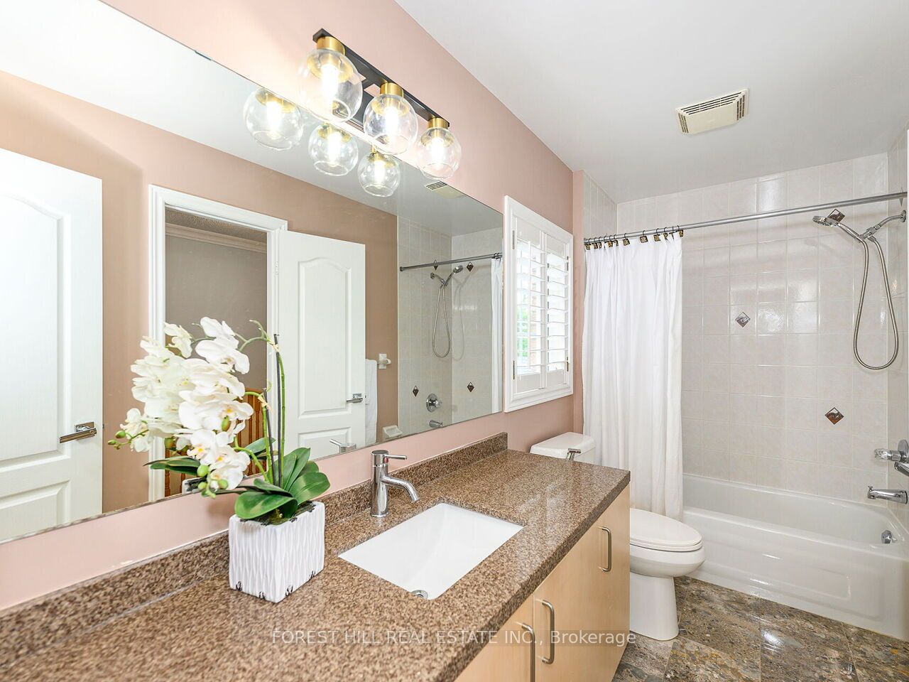 1575 Samuelson Circle Property Photo 17