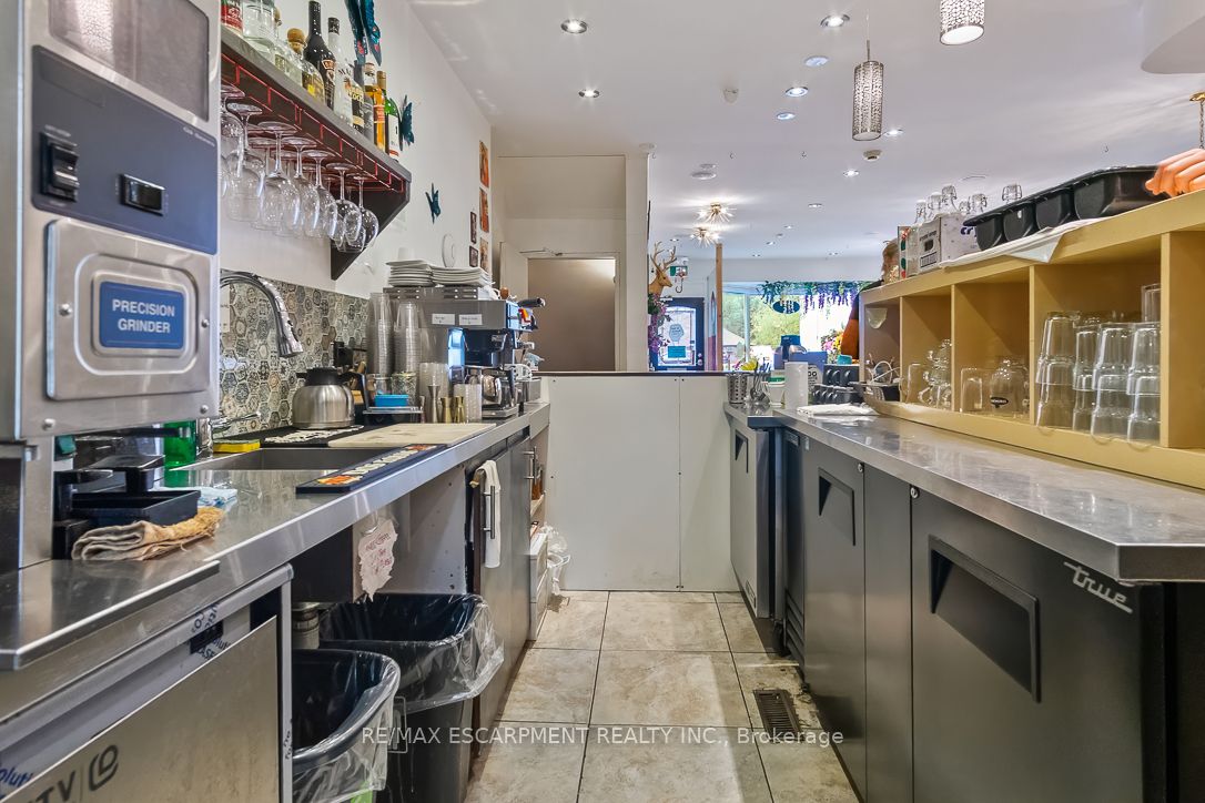 241 Property Photo 30