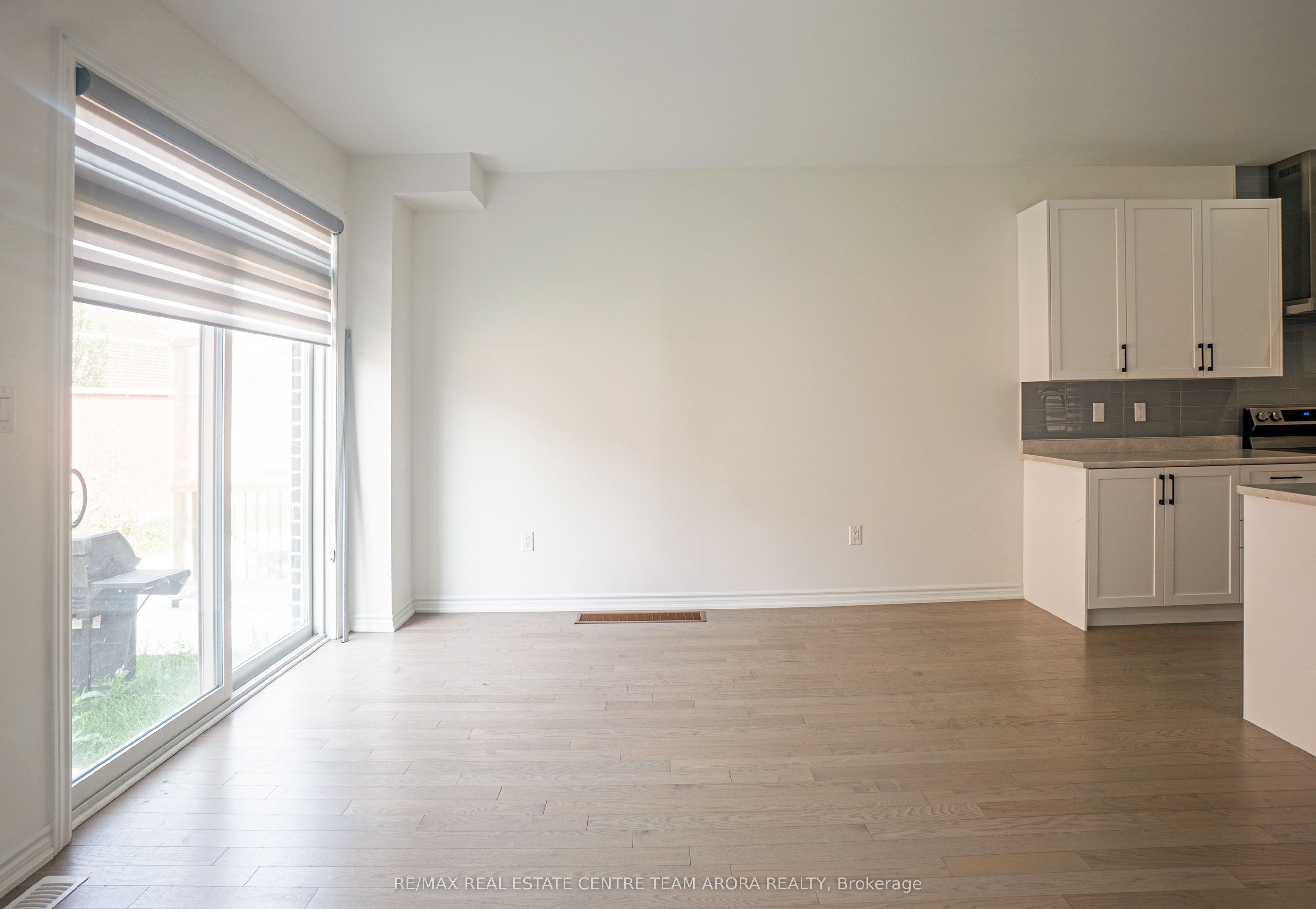 18 Donald Ficht Crescent Property Photo 6