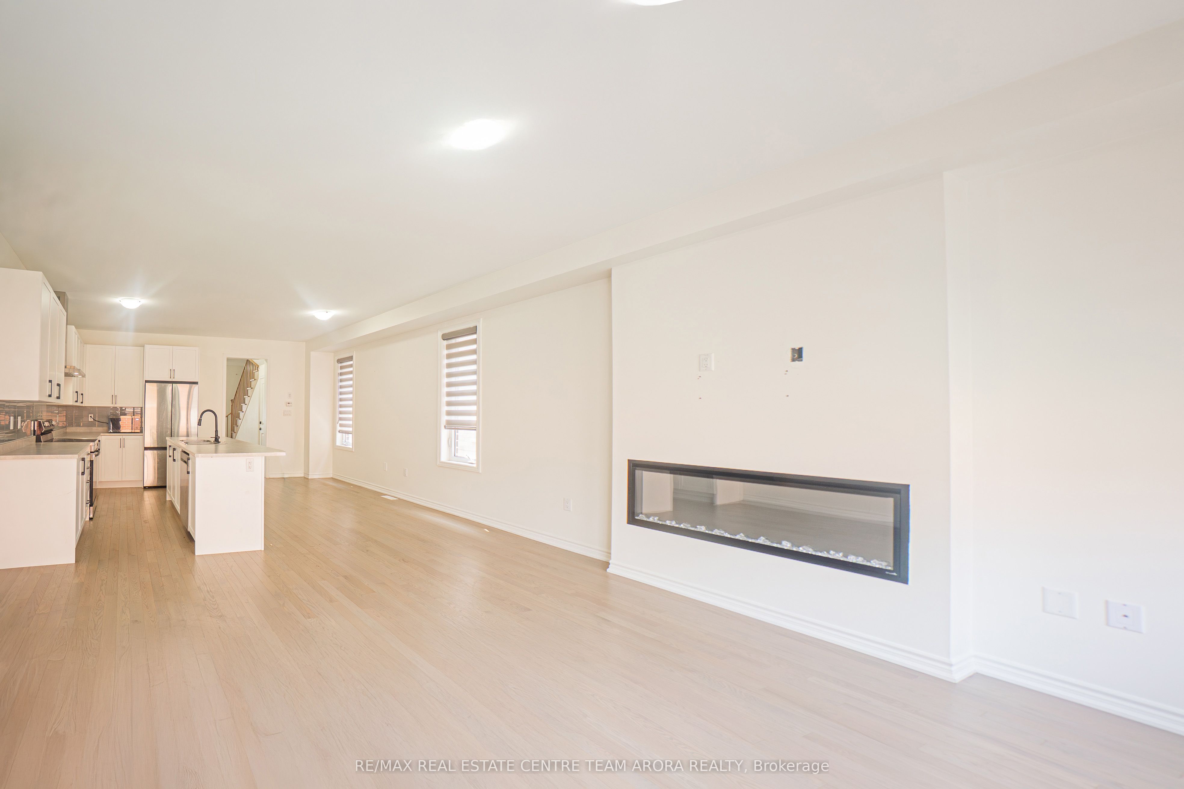 18 Donald Ficht Crescent Property Photo 8