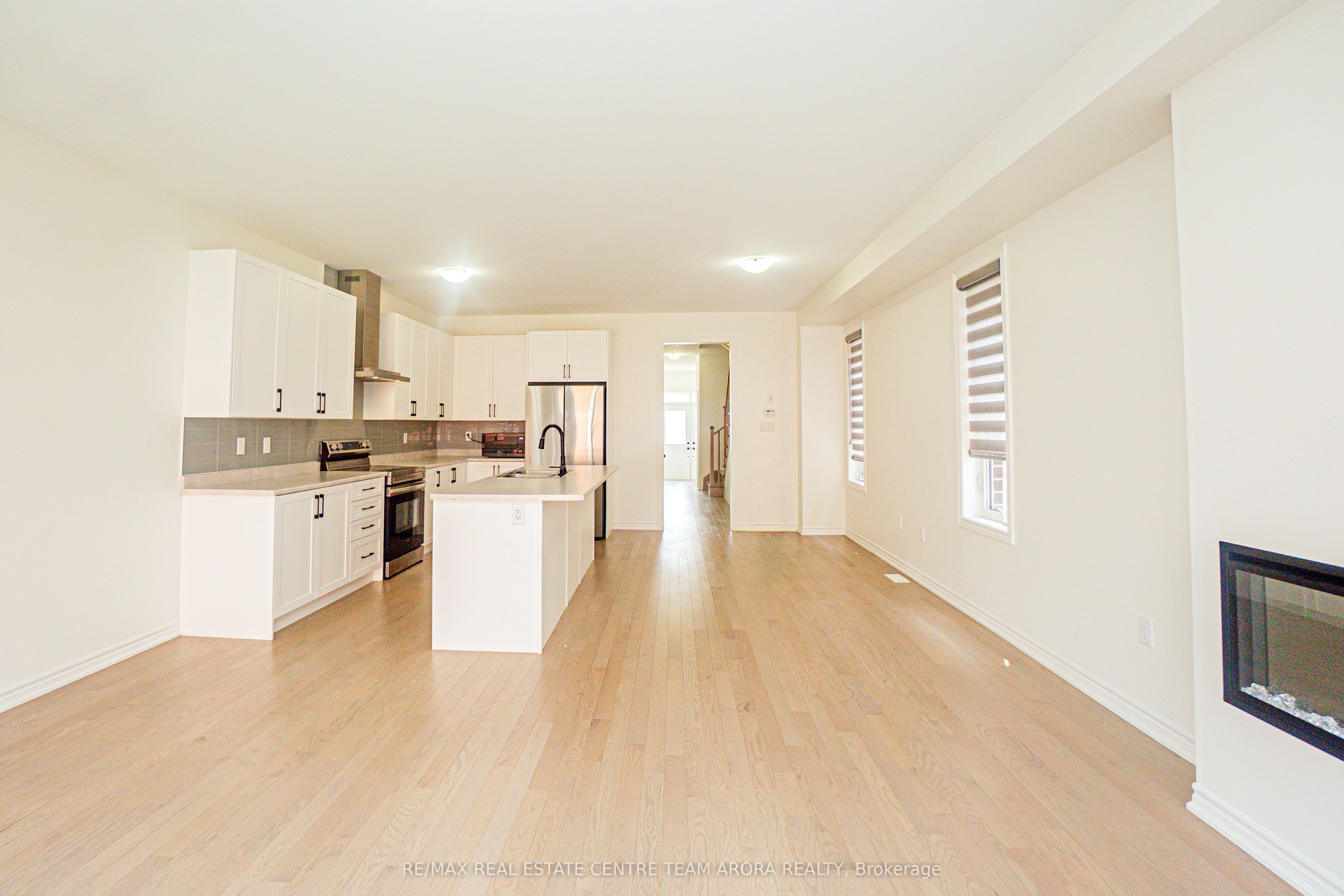 18 Donald Ficht Crescent Property Photo 9