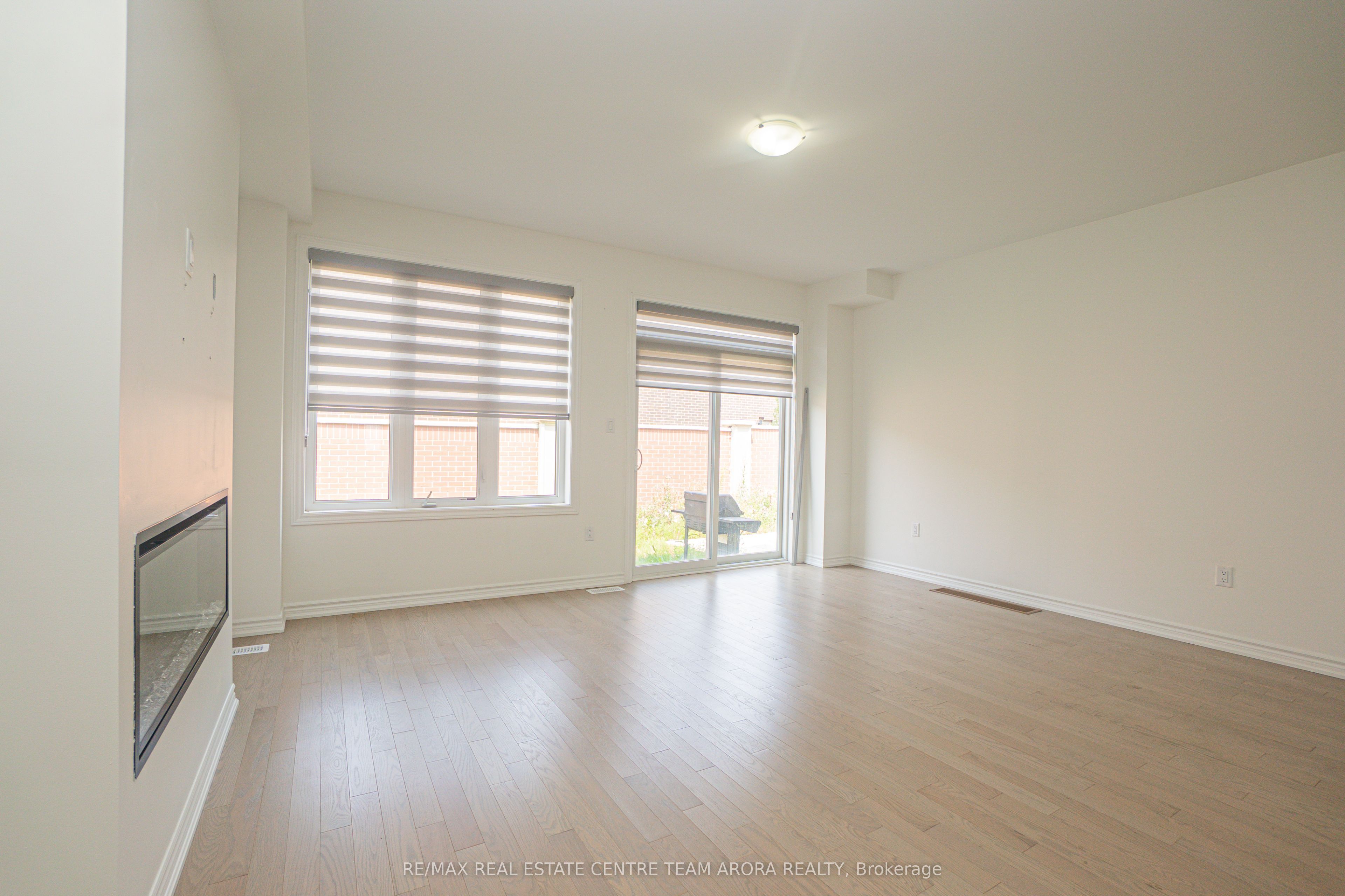 18 Donald Ficht Crescent Property Photo 10