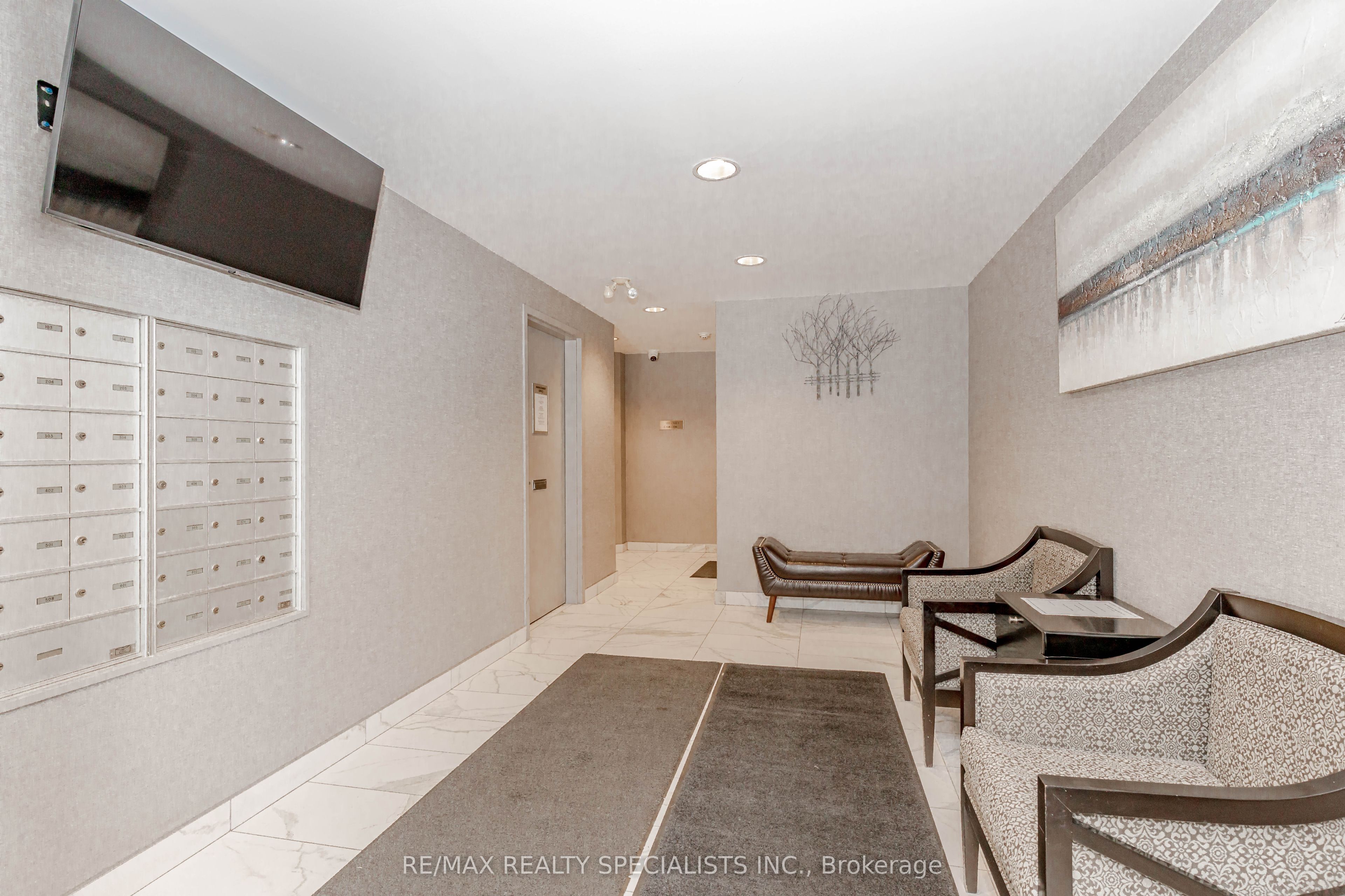 32 Tannery Street 401 Property Photo 6