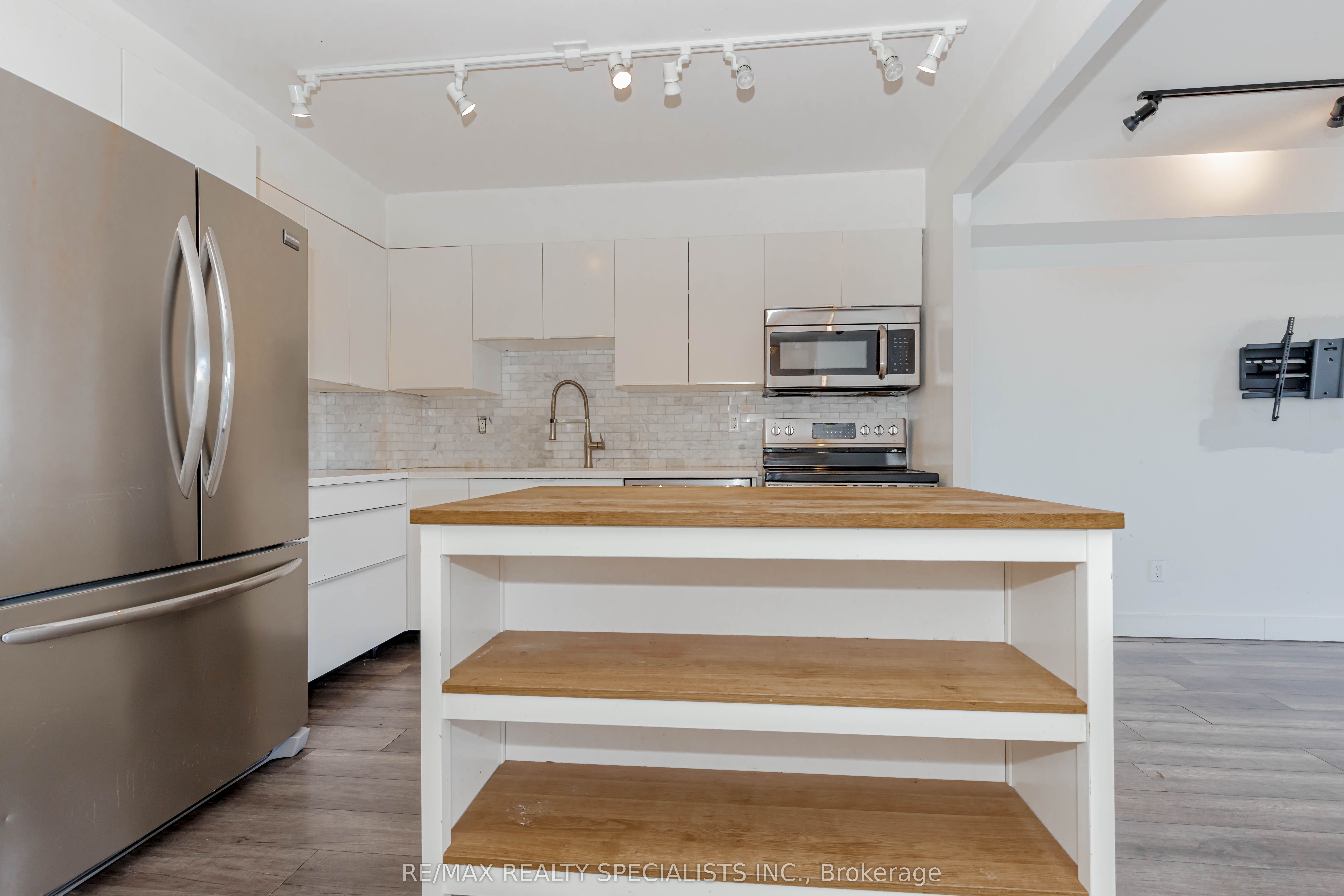 32 Tannery Street 401 Property Photo 12