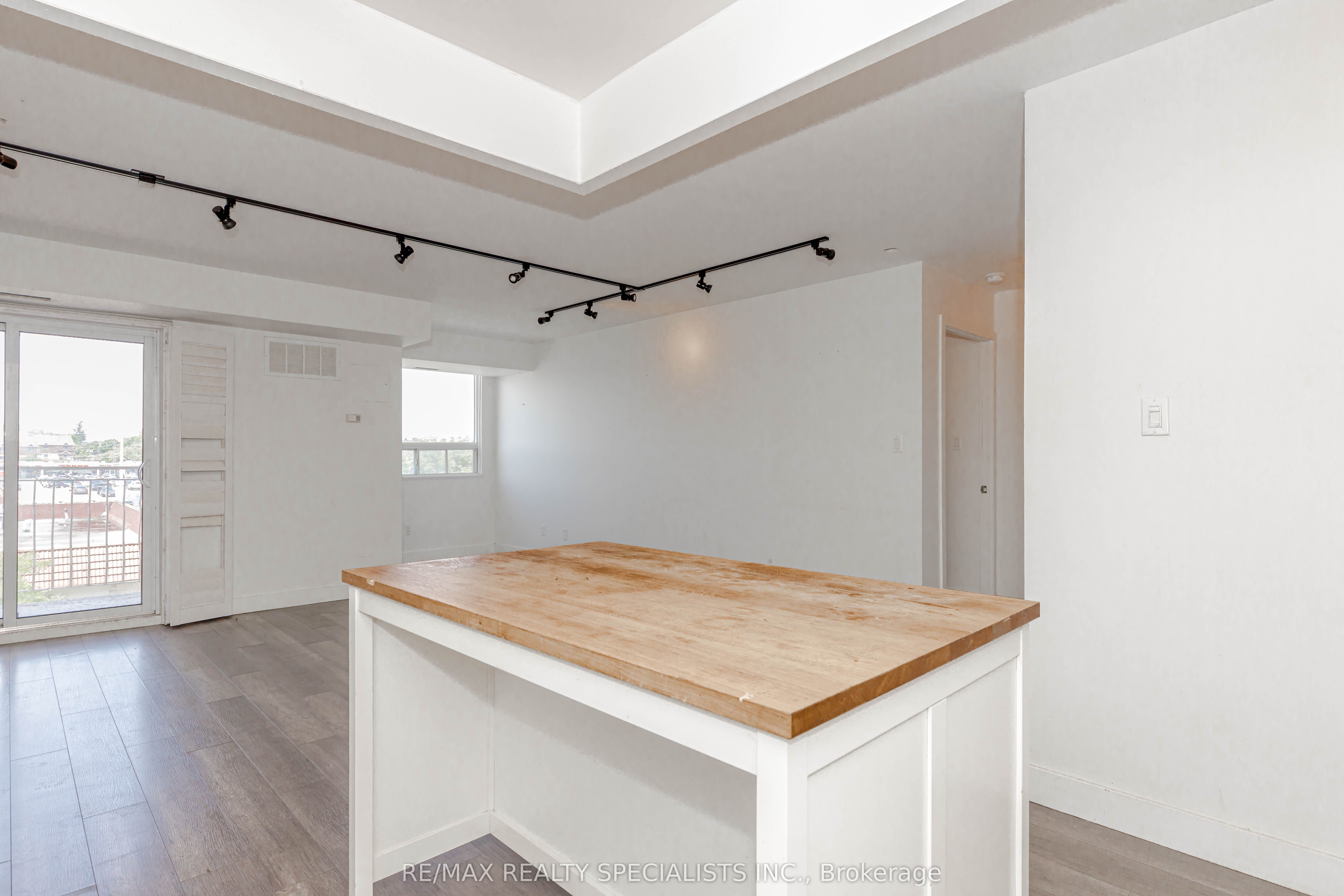 32 Tannery Street 401 Property Photo 15