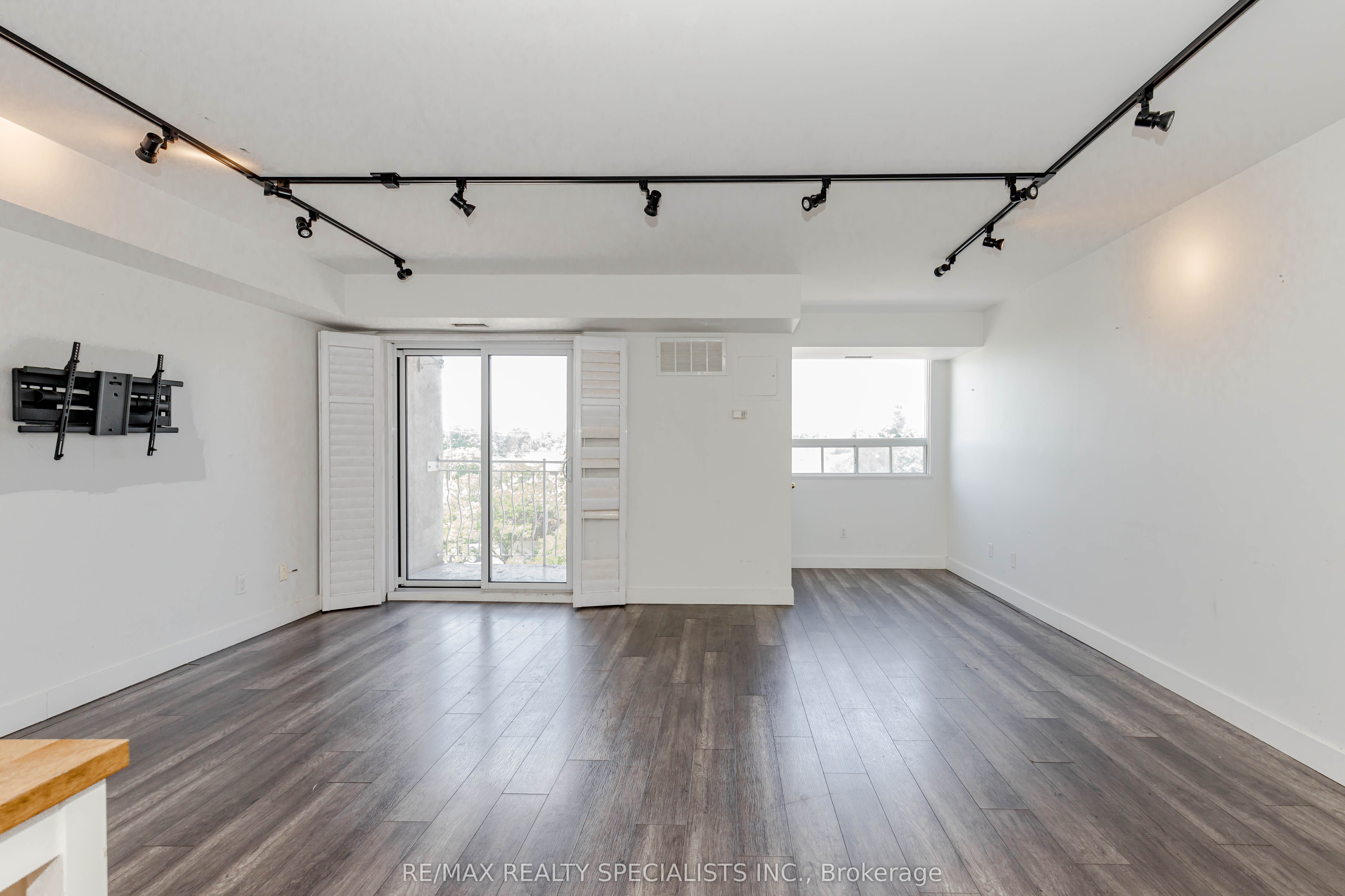 32 Tannery Street 401 Property Photo 19