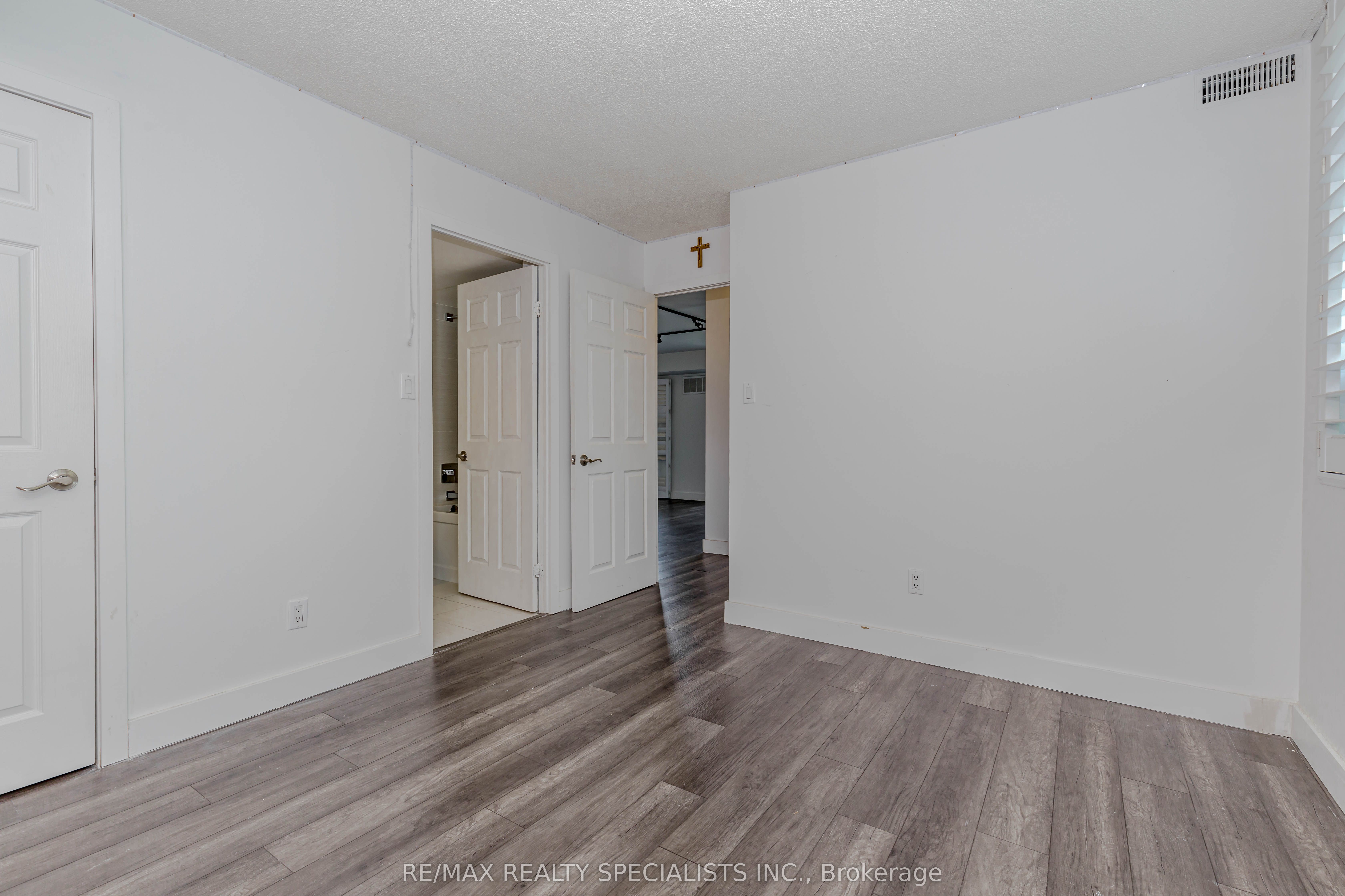 32 Tannery Street 401 Property Photo 33
