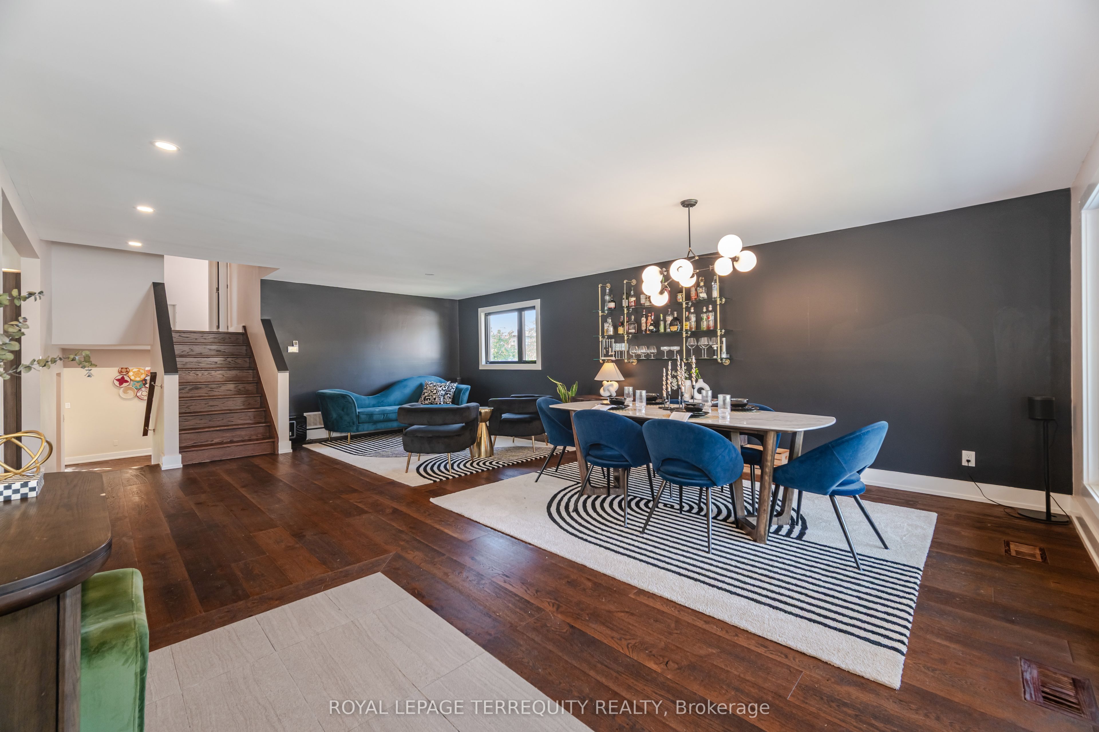 6 Worthview Court Property Photo 1