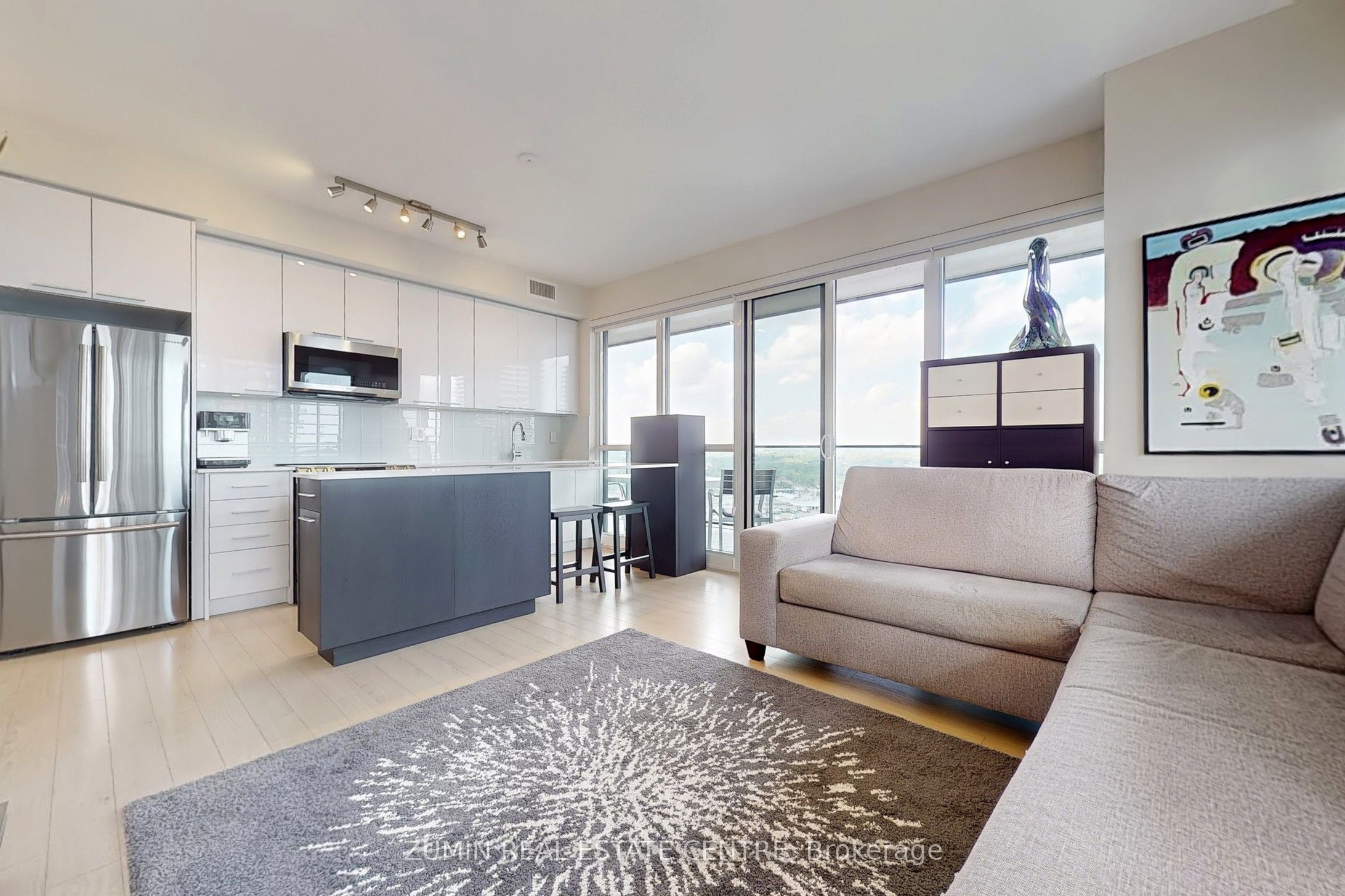 #2609 - 10 Park Lawn Road Property Photo 5