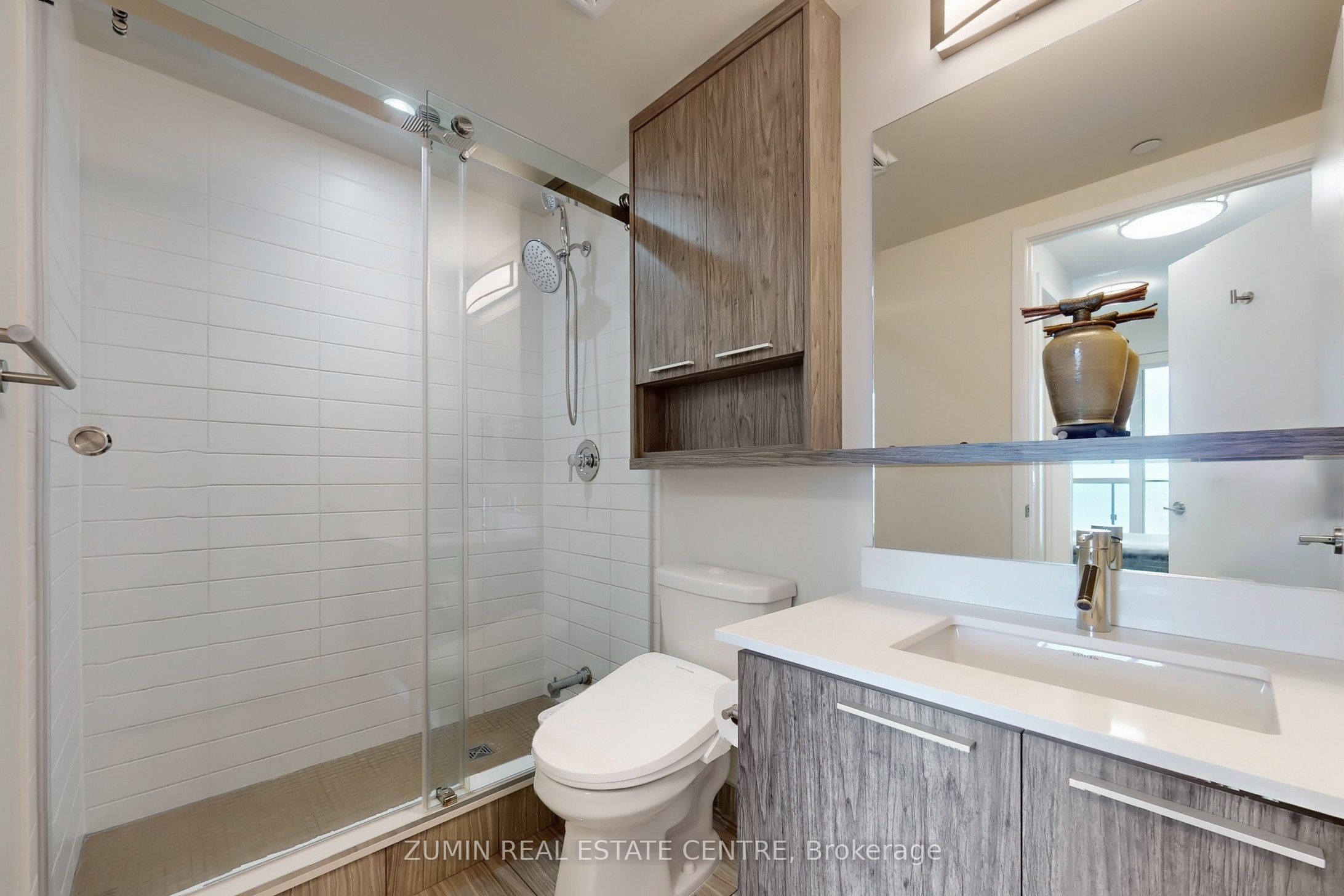 #2609 - 10 Park Lawn Road Property Photo 10