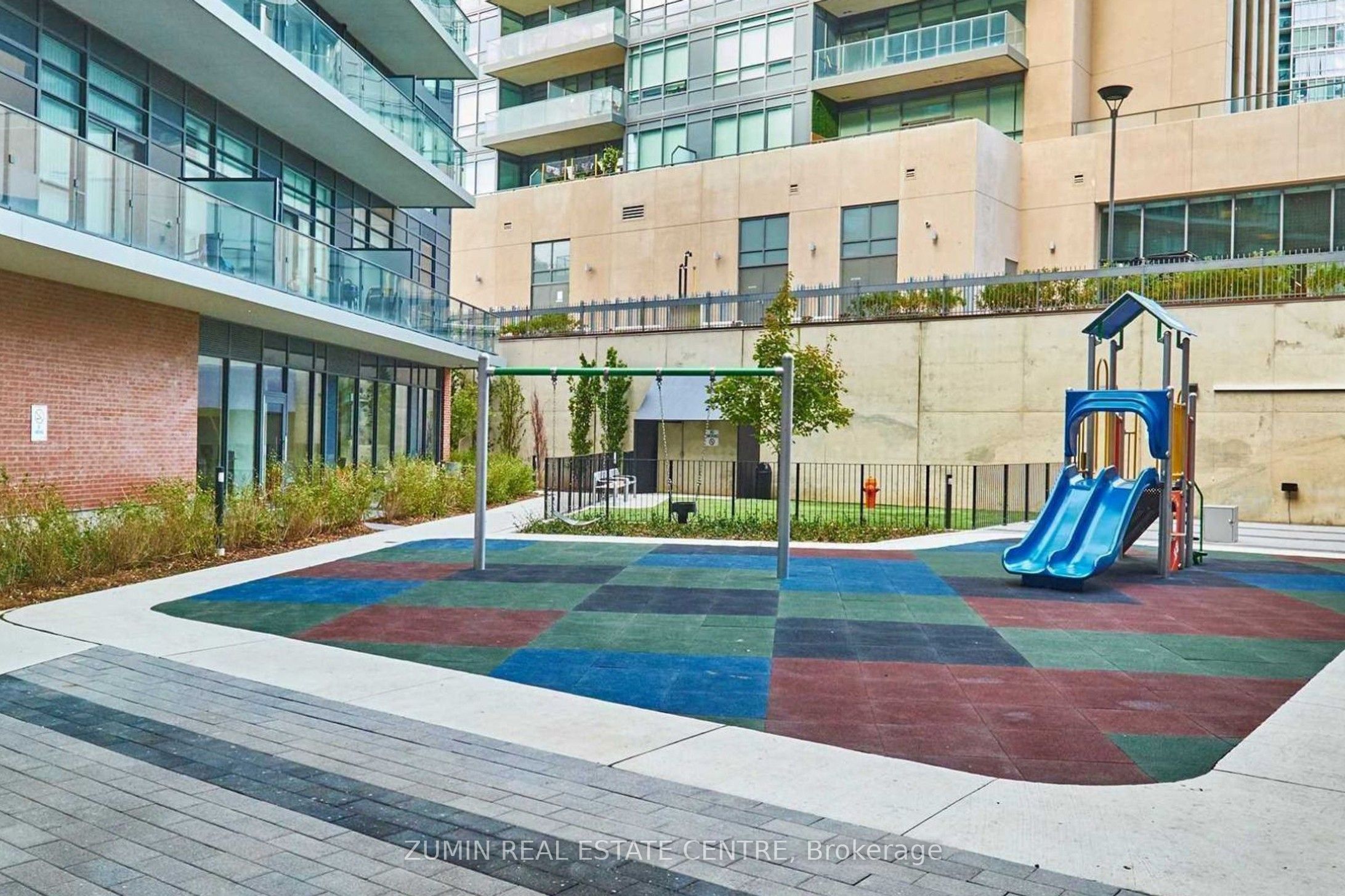 #2609 - 10 Park Lawn Road Property Photo 21