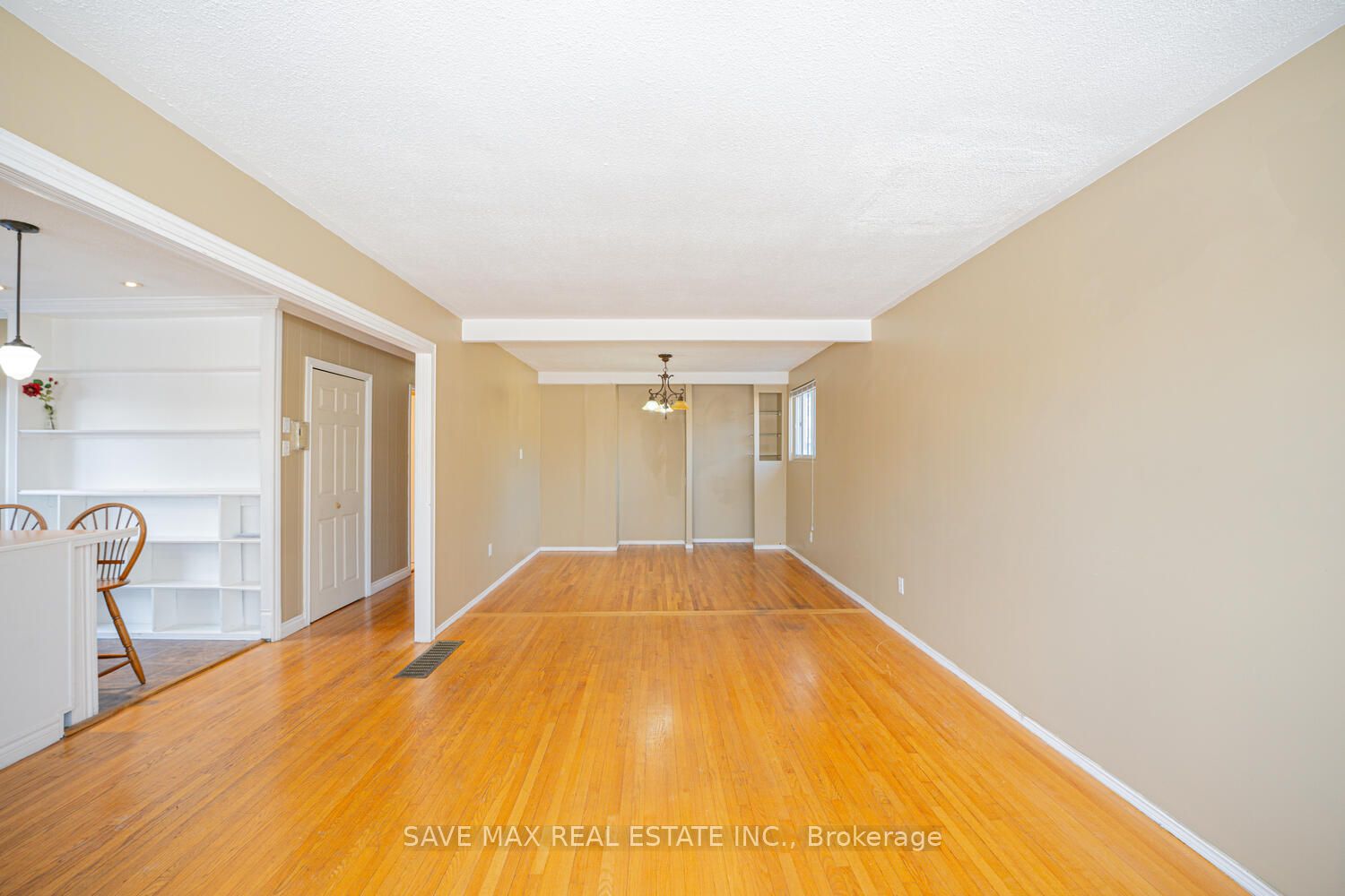 102 Sutherland Avenue Property Photo 7