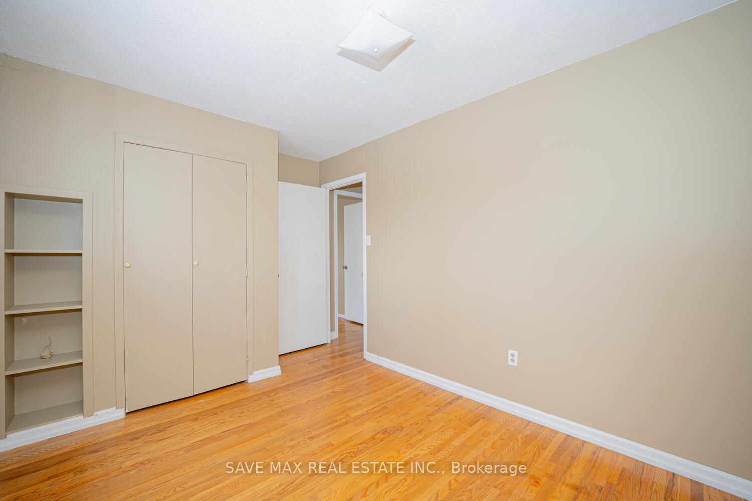 102 Sutherland Avenue Property Photo 16