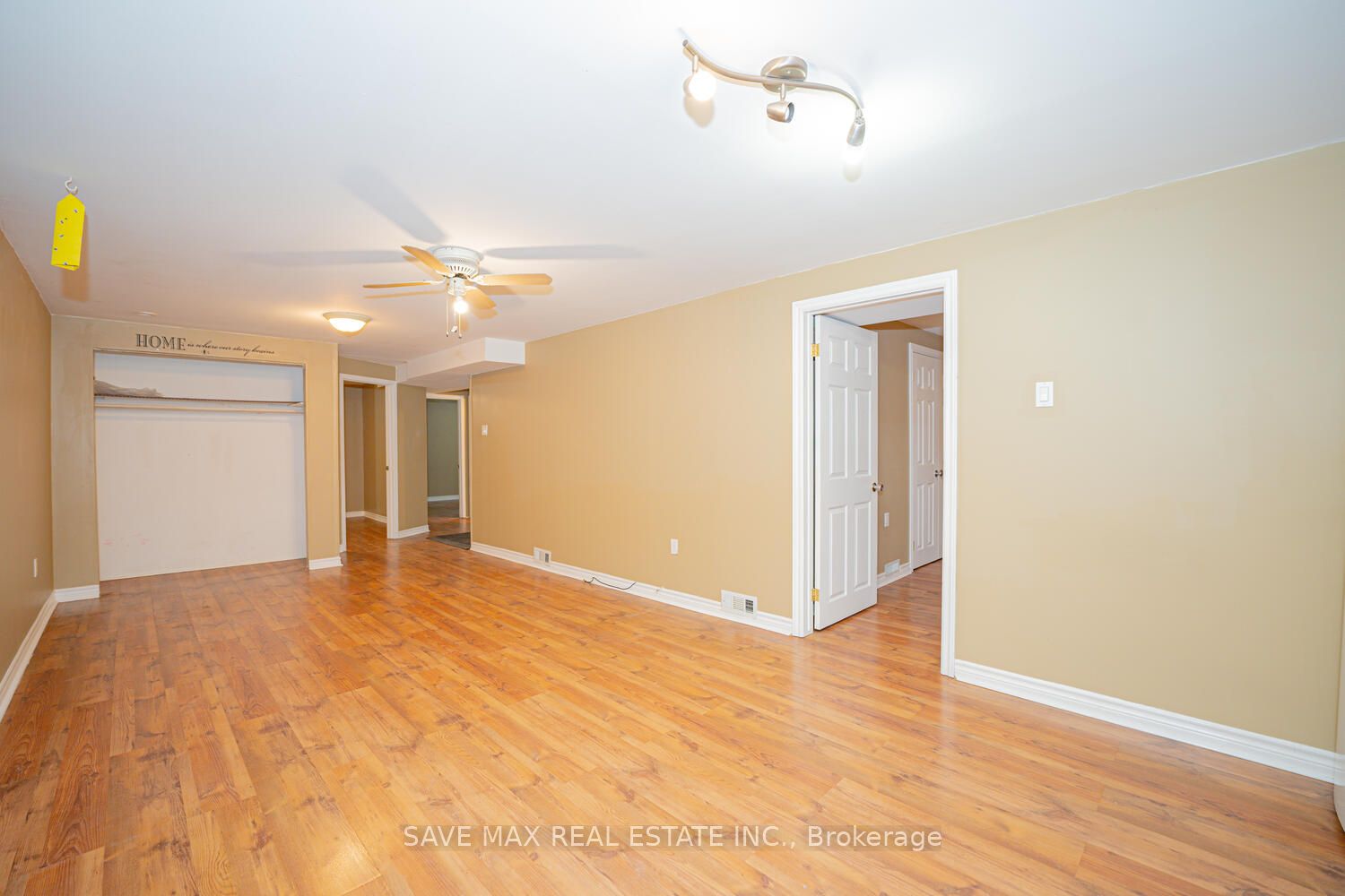 102 Sutherland Avenue Property Photo 24