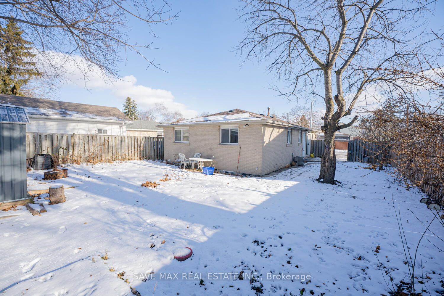 102 Sutherland Avenue Property Photo 34