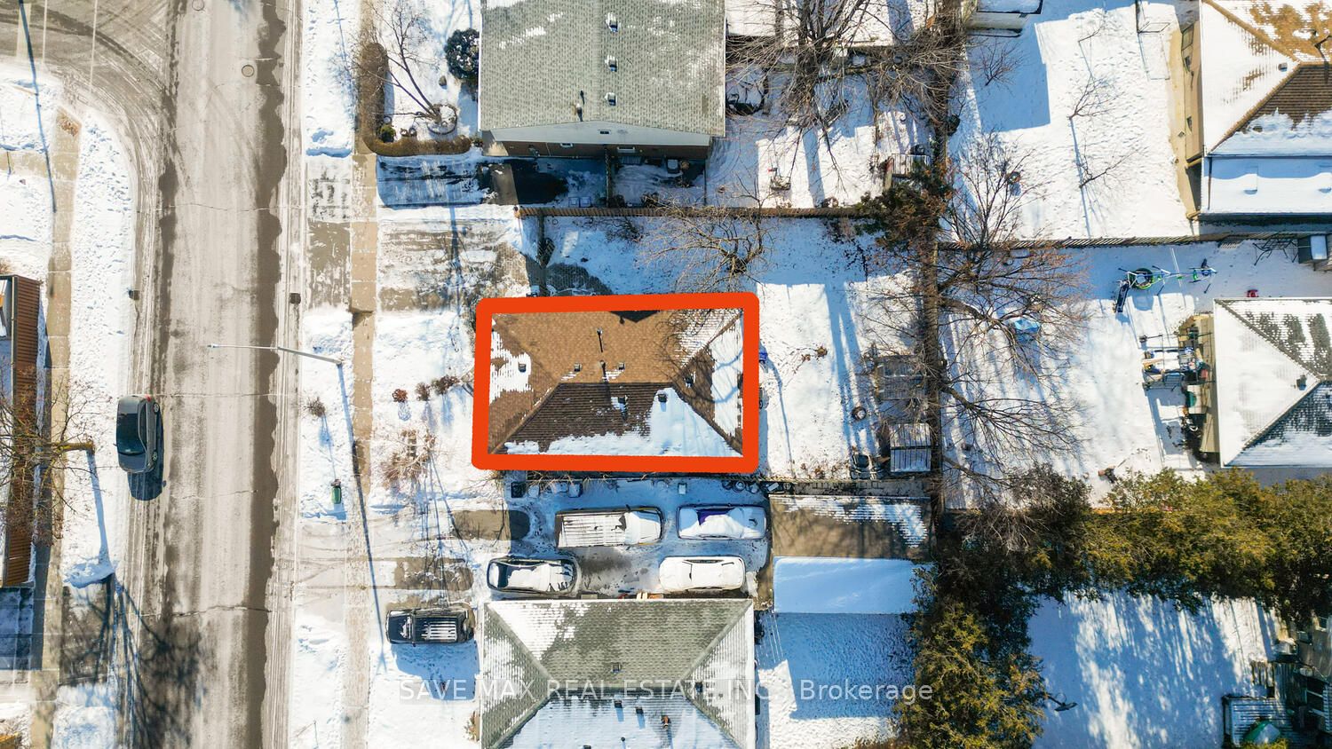 102 Sutherland Avenue Property Photo 38
