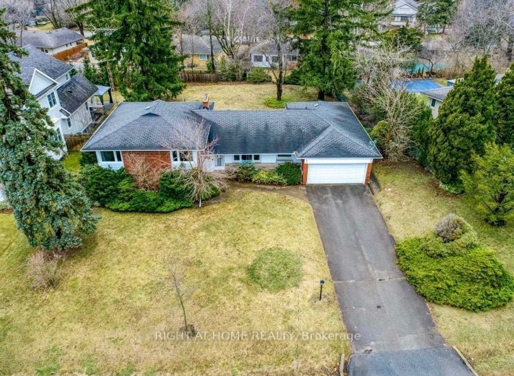 272 Pinehurst Drive Property Photo 1