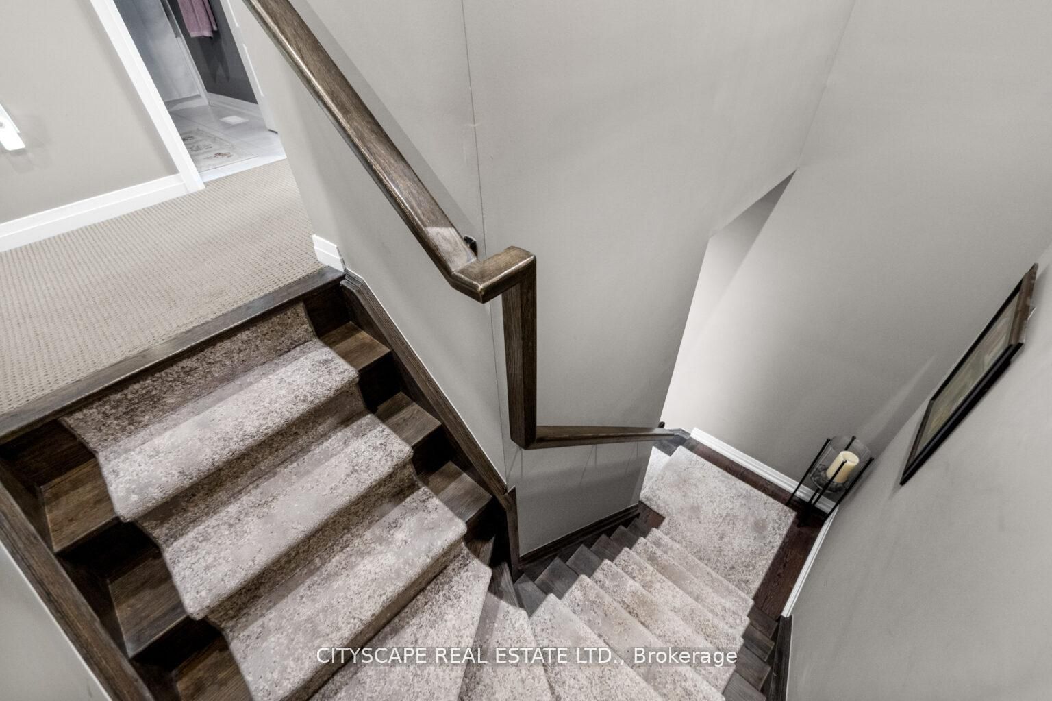 765 Banks Crescent Property Photo 27