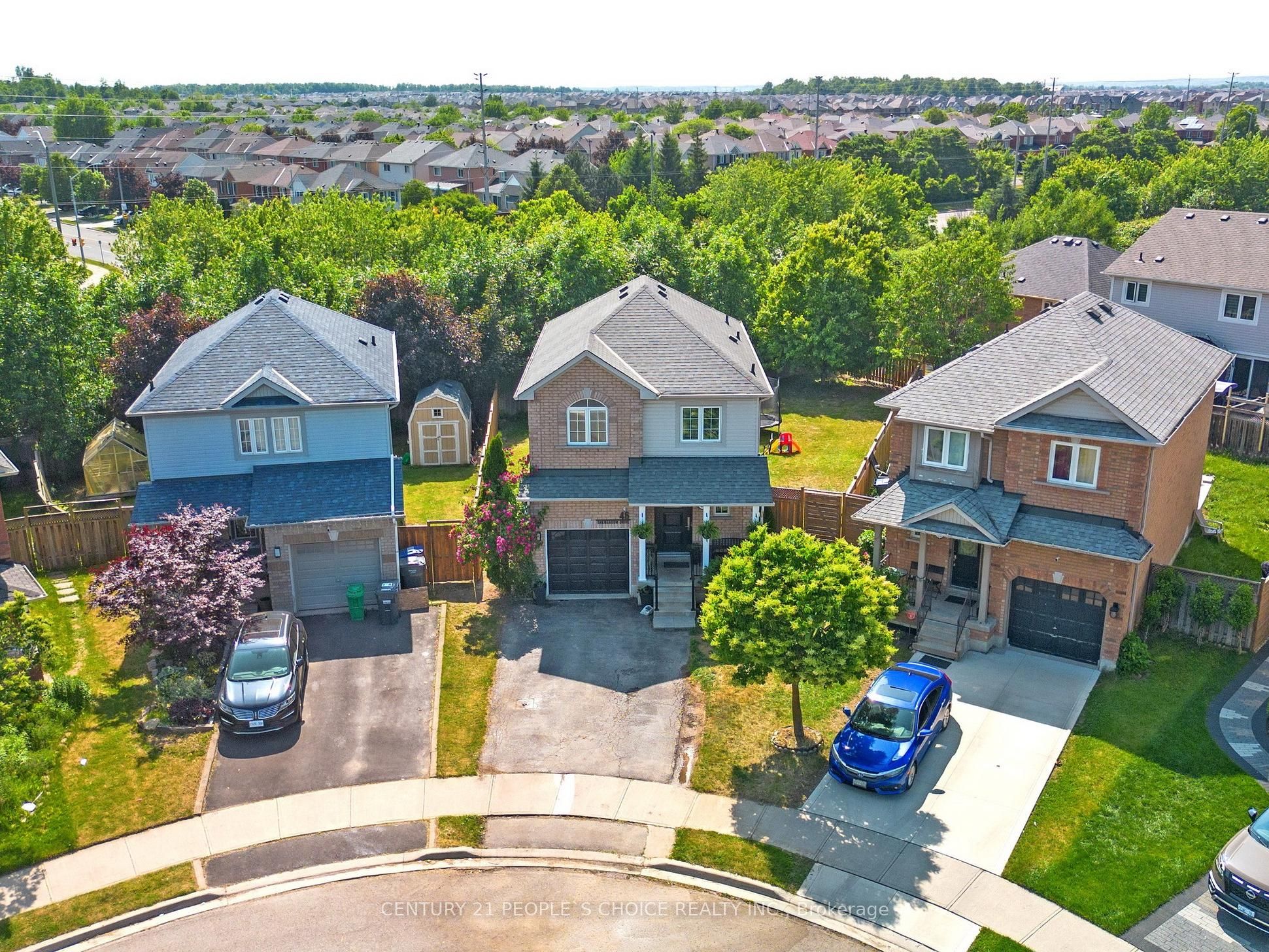 46 Oakmeadow Drive Property Photo 1