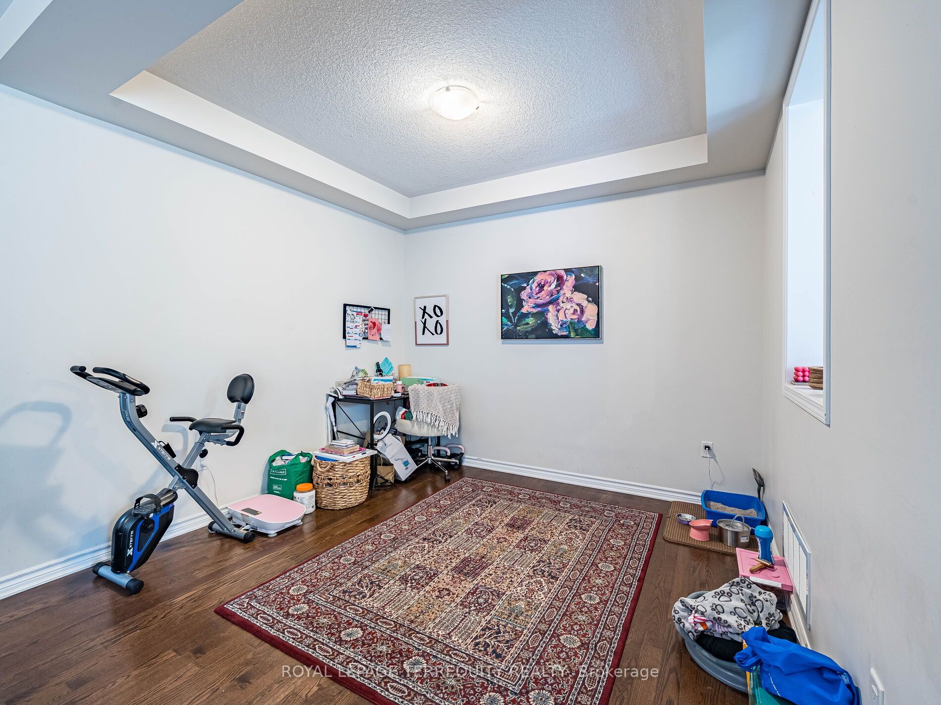 903 Penson Crescent Property Photo 13