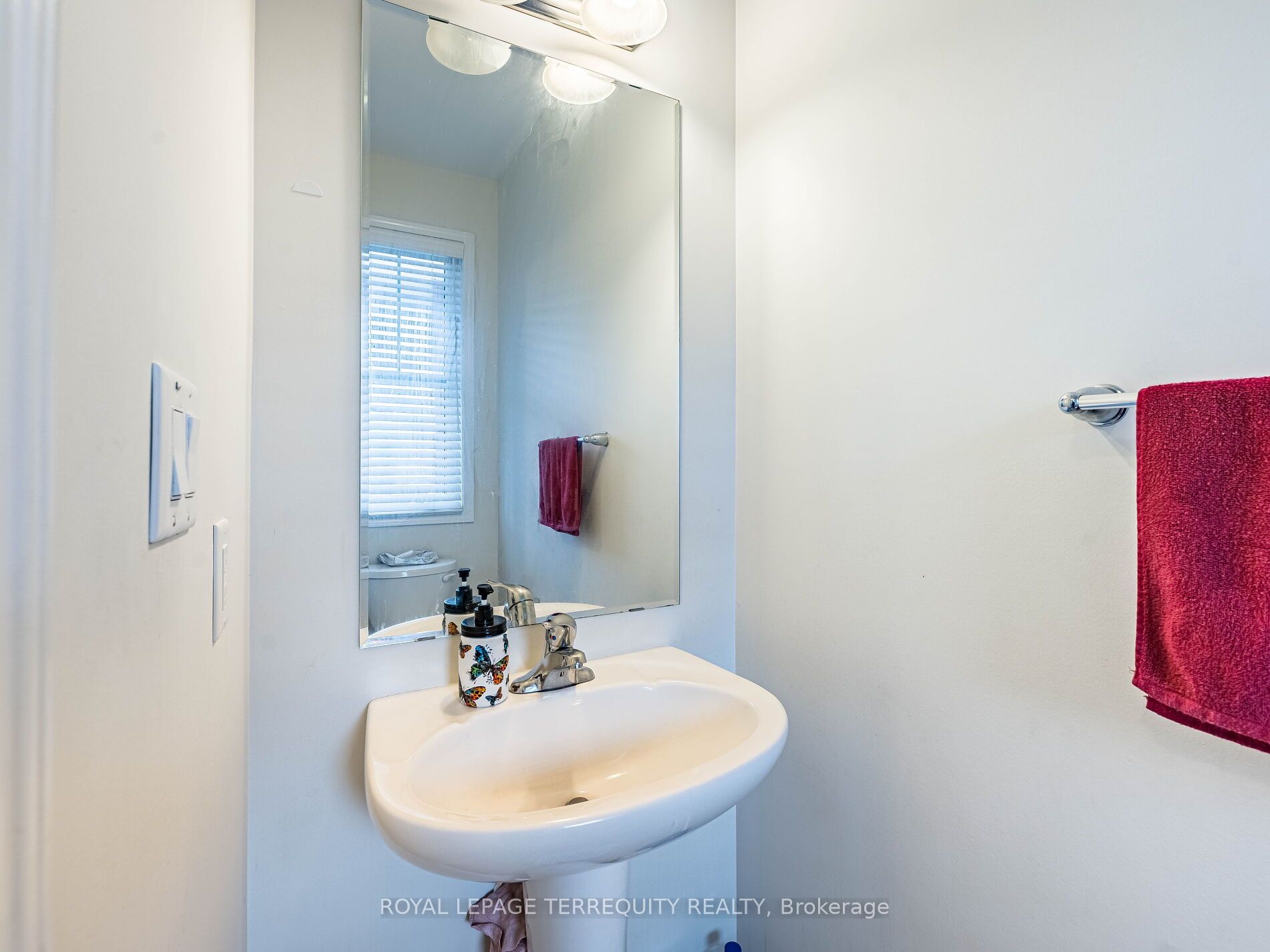 903 Penson Crescent Property Photo 18